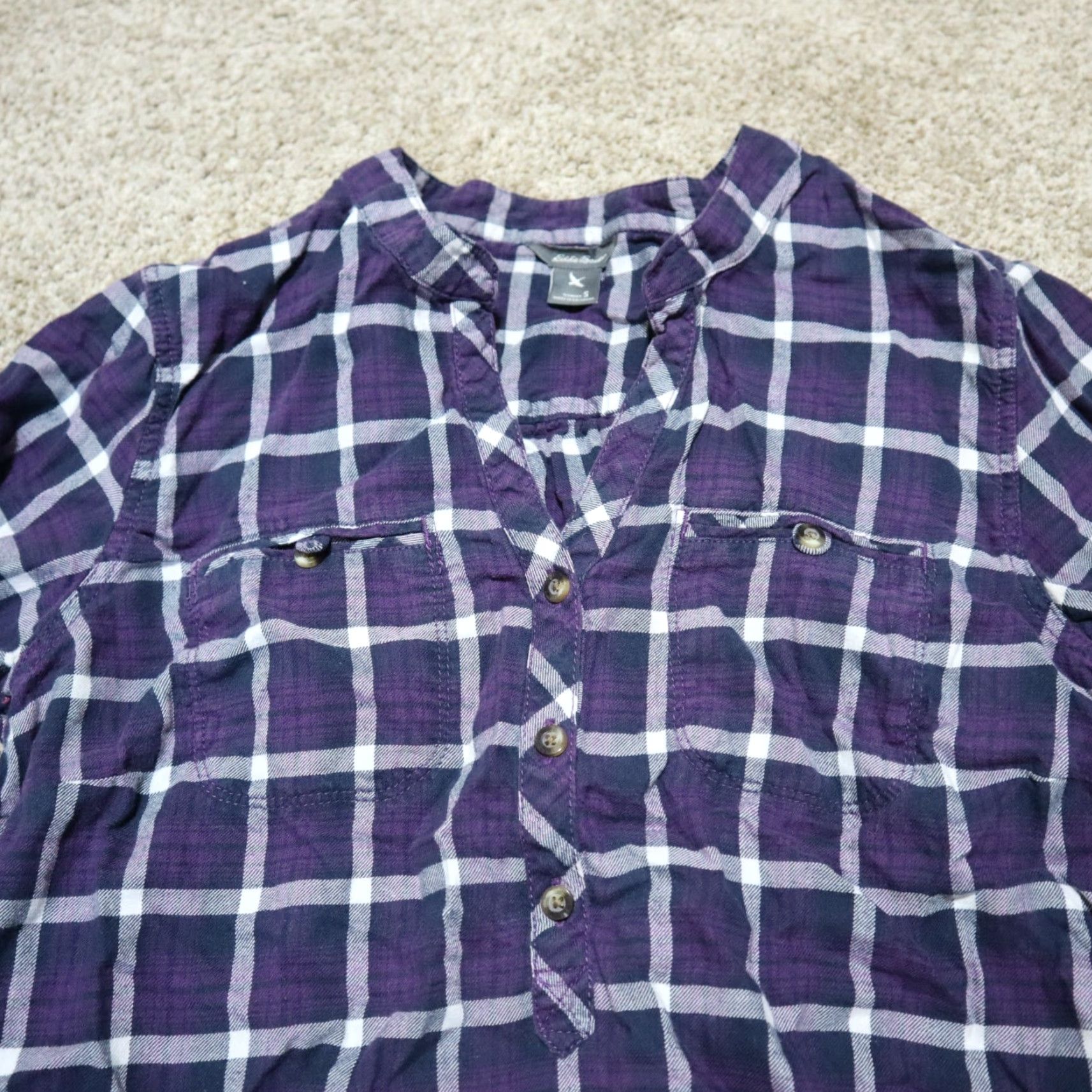 Eddie Bauer Vintage Eddie Bauer Women's Blue Plaid Long Sleeve Button-Up Shirt Small Fall Cotton Size S / US 4 / IT 40 - 2 Thumbnail