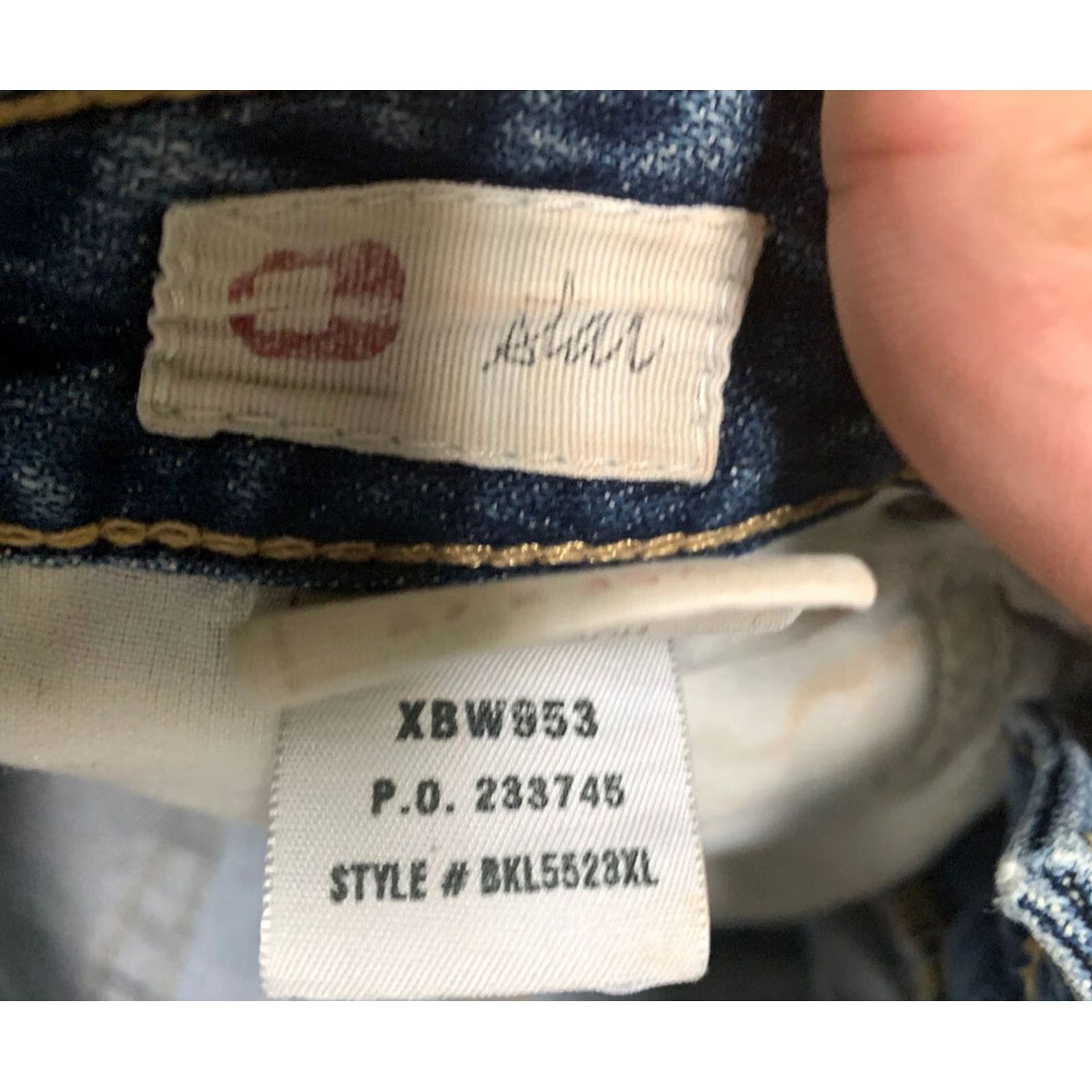 Vintage Womens BKE Buckle Star Cropped Blue Shorts Size 27 Size 27" / US 4 / IT 40 - 3 Thumbnail