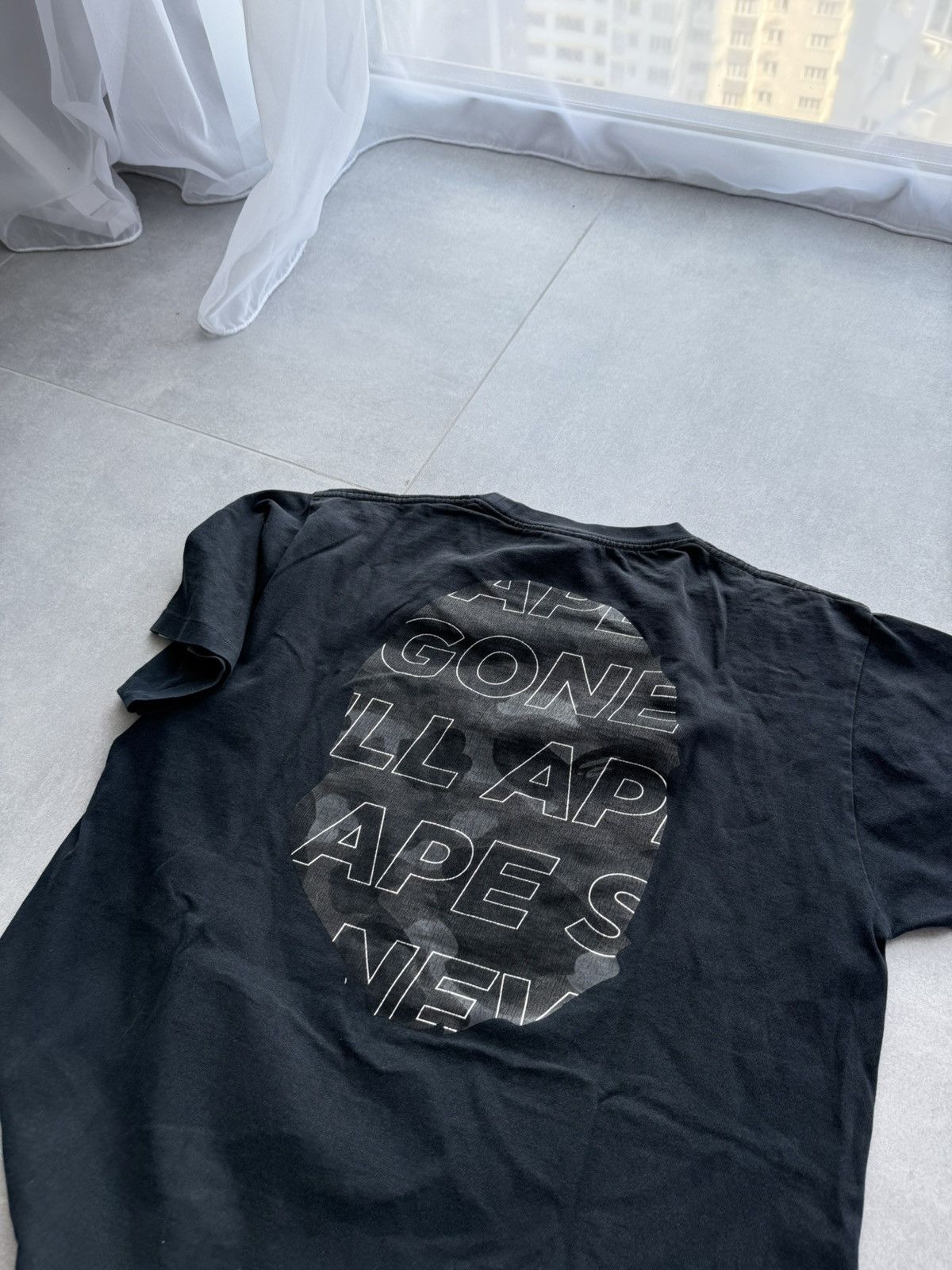 Bape A bathing Ape Vintage Big logo tee t-shirt hype y2k opium Size US L / EU 52-54 / 3 - 6 Thumbnail