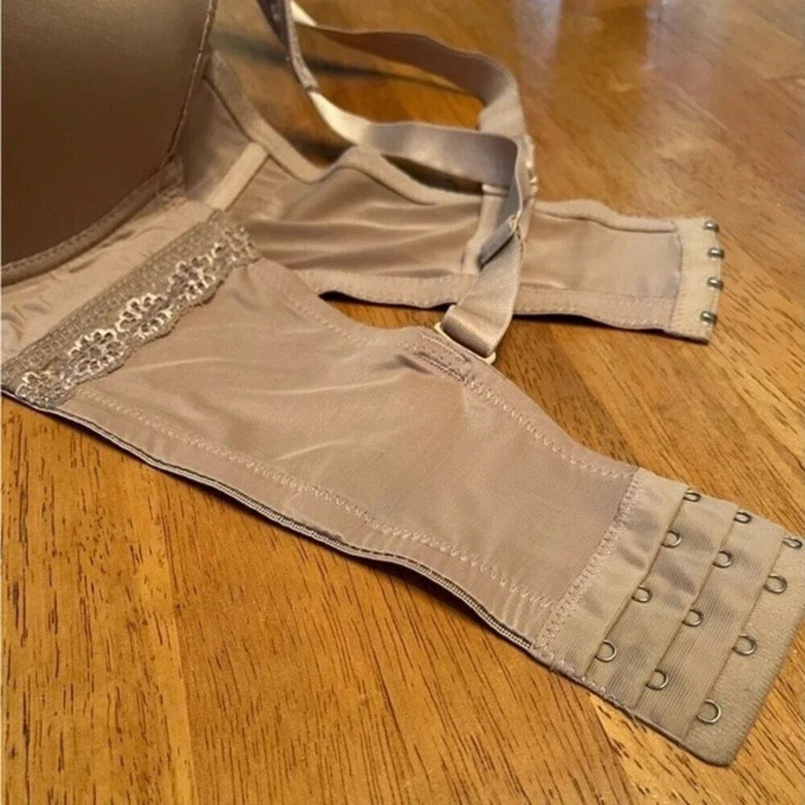 The Unbranded Brand Angelina underwire bra, size 40D Size ONE SIZE - 5 Thumbnail