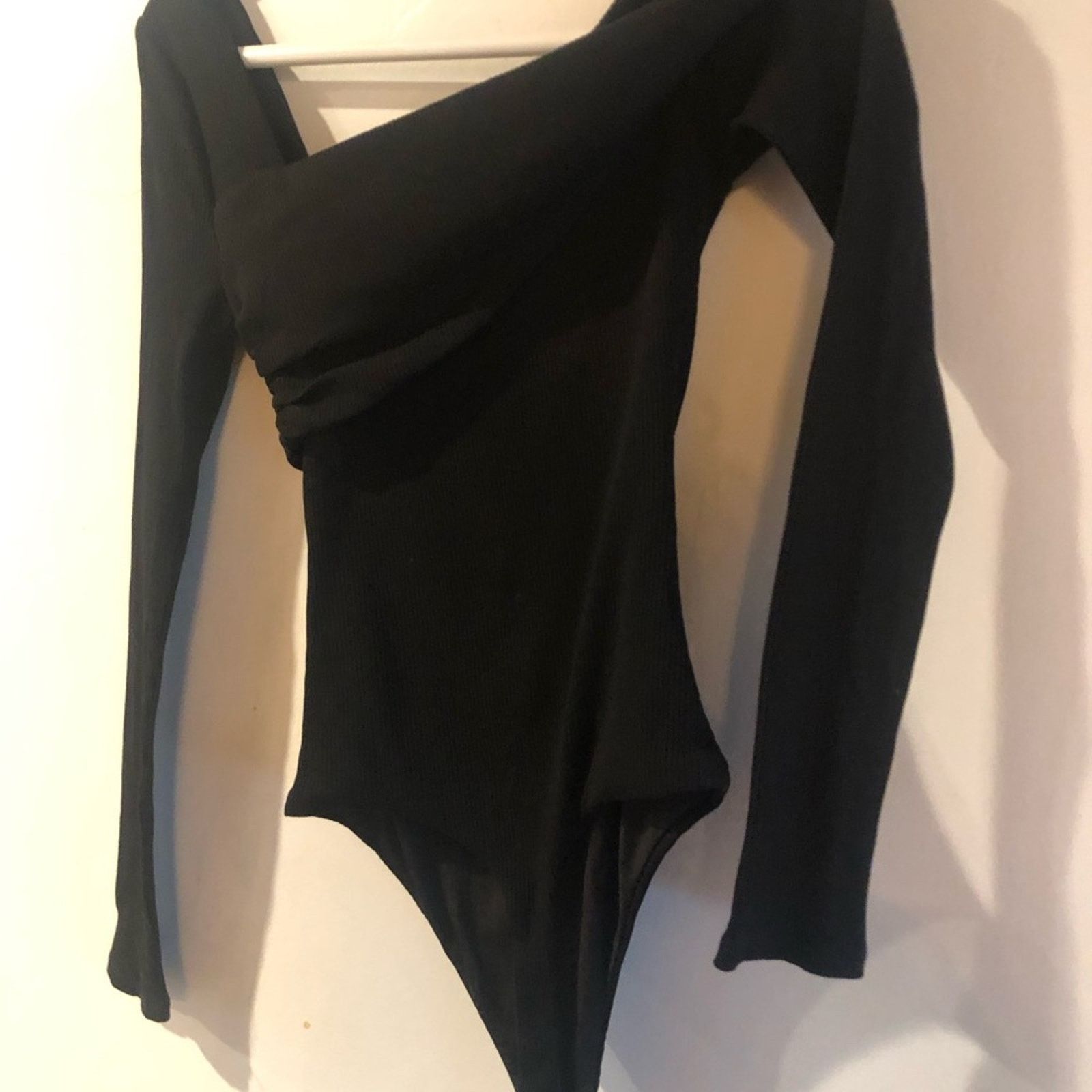 NBDN Nobrandedon Lovers and friends thing bodysuit drape shoulder. Size XXS / US 00 / IT 34 - 9 Thumbnail