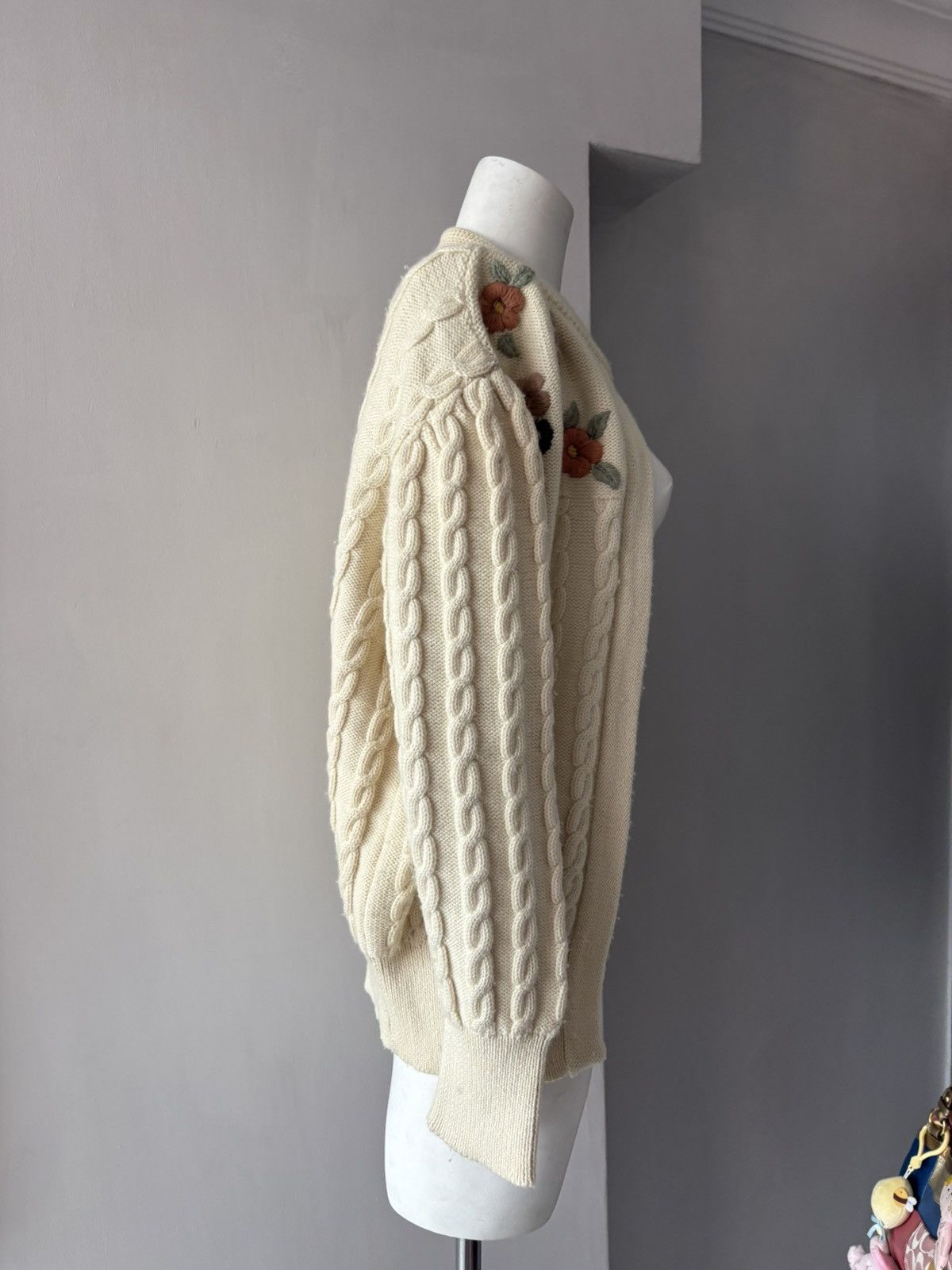 Vintage Vintage wool cardigan Size L / US 10 / IT 46 - 18 Thumbnail