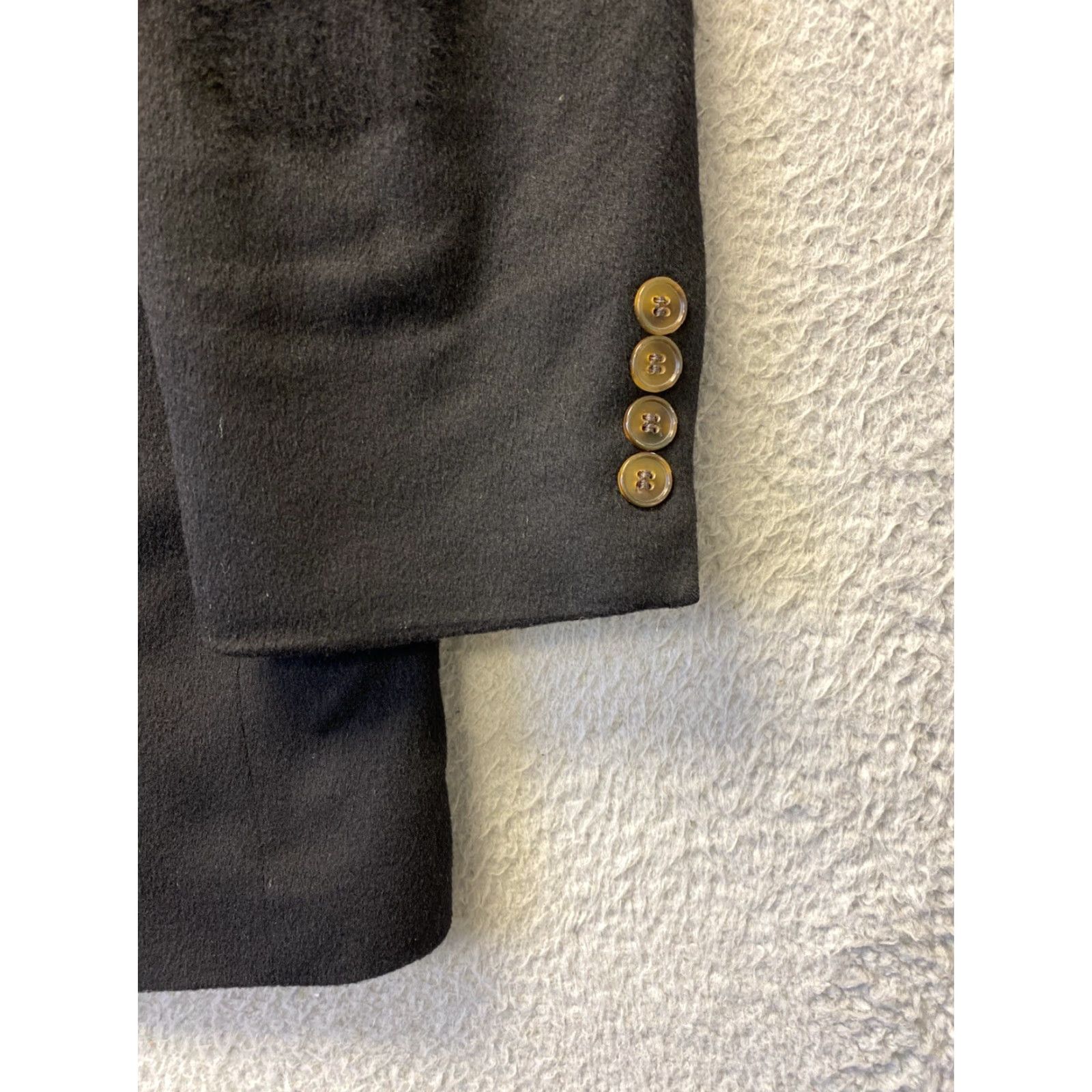 Bill Blass Bill Blass Blazer Jacket 100% Cashmere Single-Breasted Black 43 Long /65-40 Mens Regular Long Three-Button Ventless Coat/Blazer Style Vintage No Size 46R - 3 Thumbnail