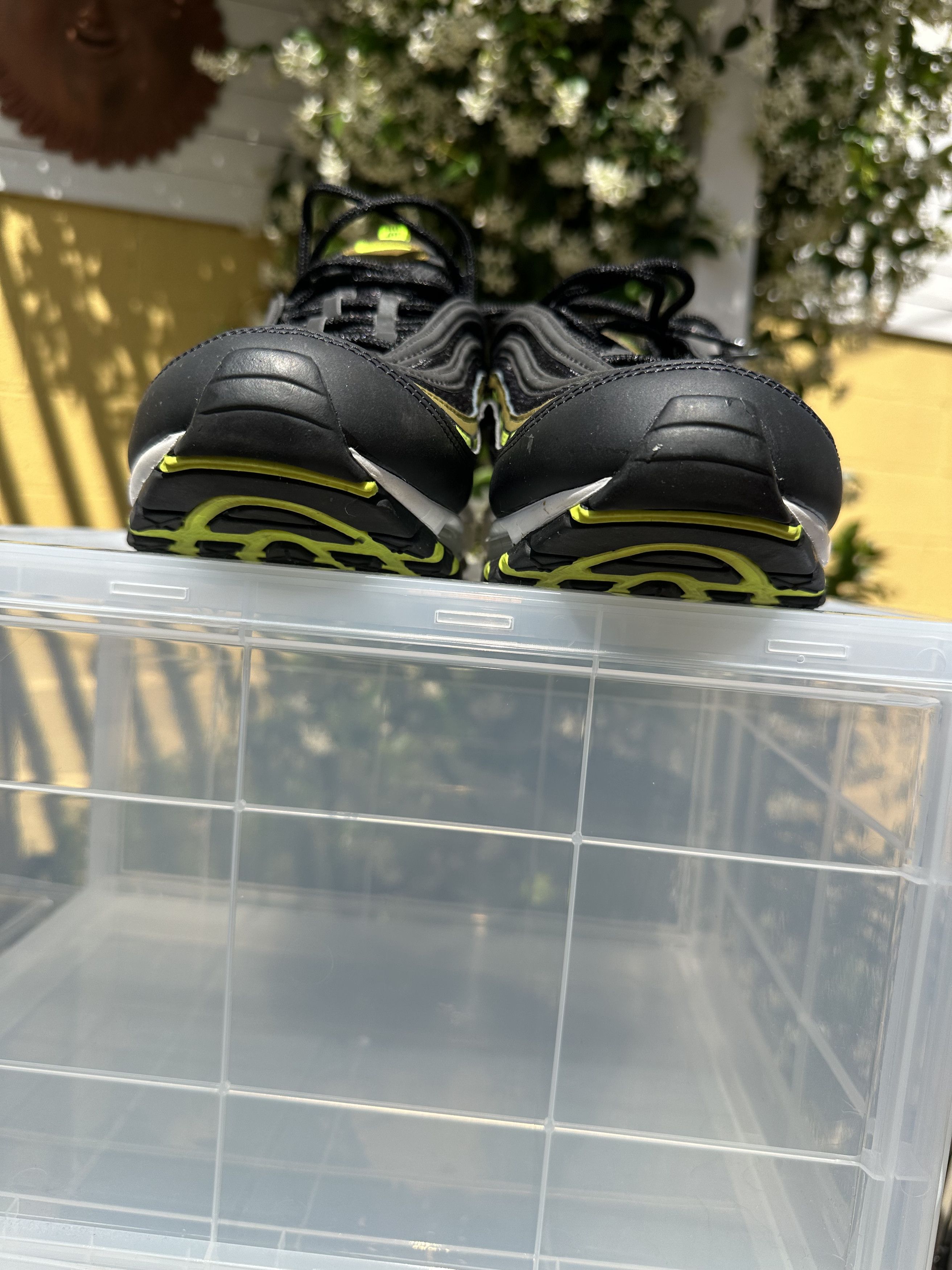 Nike × Undefeated Nike Air Max 97 Undefeated Black Volt Size US 10 / EU 43 - 6 Thumbnail