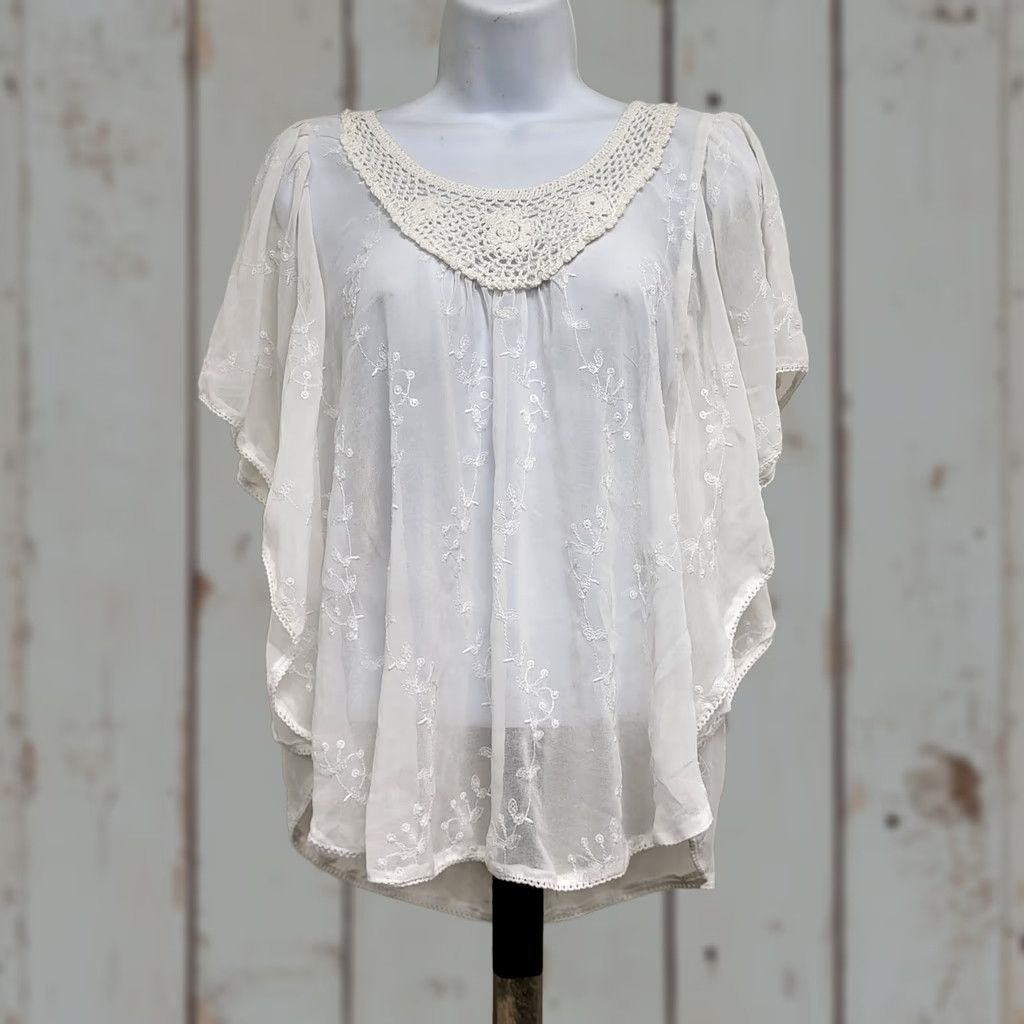 Vintage Maurices Blouse Women's M Sheer Floral Embroidered Crocheted Neck Flutter Shirt Size M / US 6-8 / IT 42-44 - 1 Thumbnail