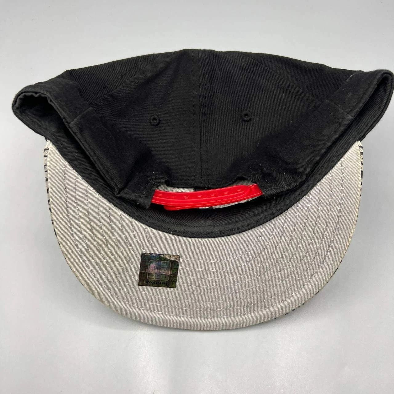 New Era Chicago Bulls Hat Men Windy City Snap Back Hardwood Classic Size ONE SIZE - 3 Thumbnail