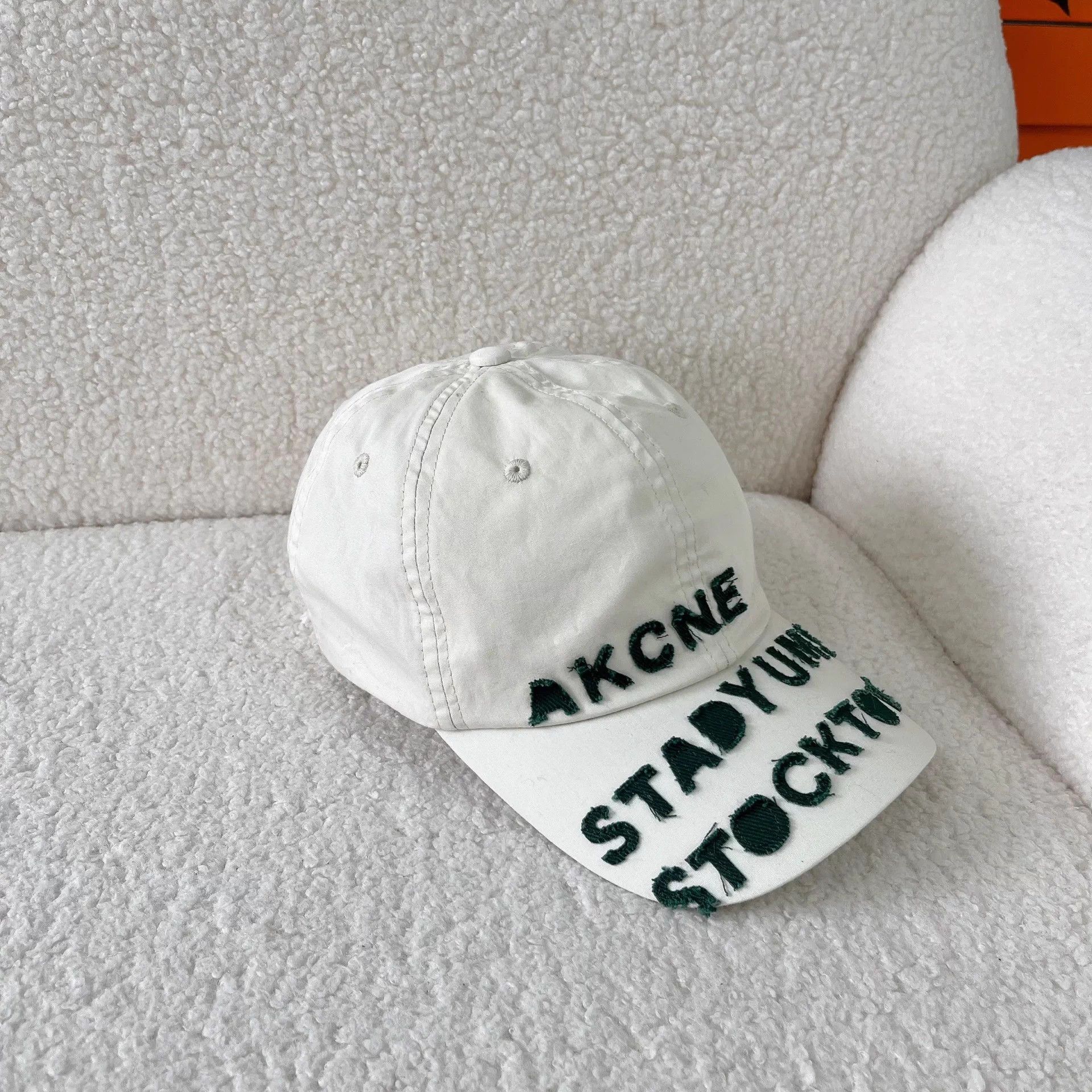 Acne Studios Acne Studios White Baseball Cap Size ONE SIZE - 2 Thumbnail