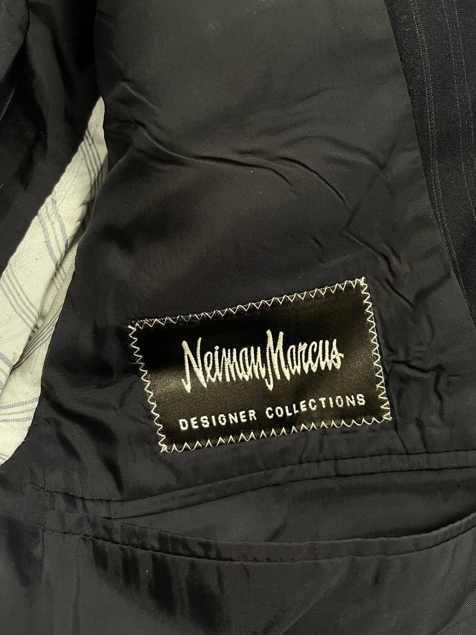 Armani Collezioni Armani Collezioni Executive Line pinstripe blazer Wool Size 38R - 14 Thumbnail