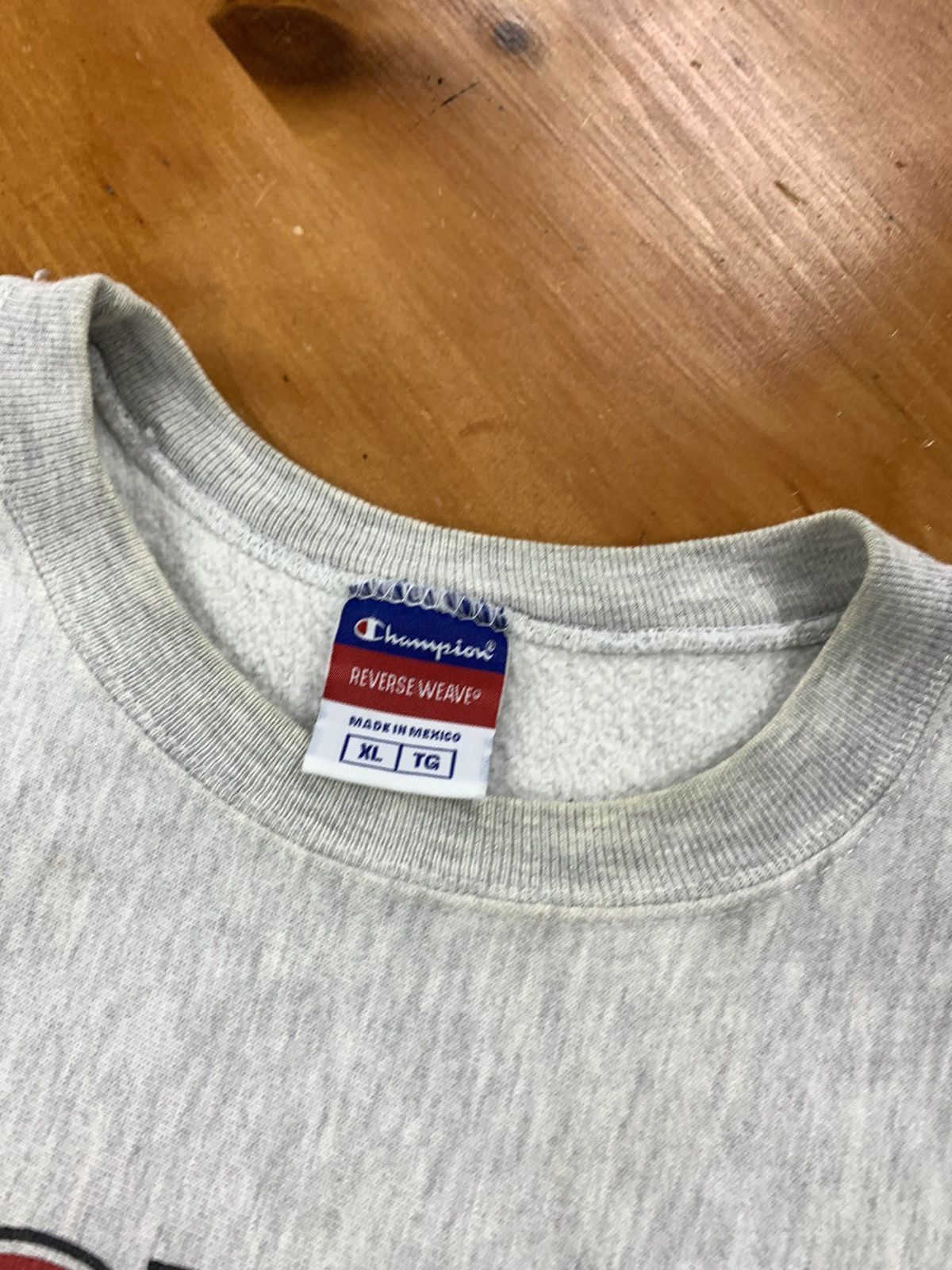 Champion × Vintage Vintage Crewneck Champion Reverse Weave Huskies Crewneck Size US XL / EU 56 / 4 - 1 Thumbnail