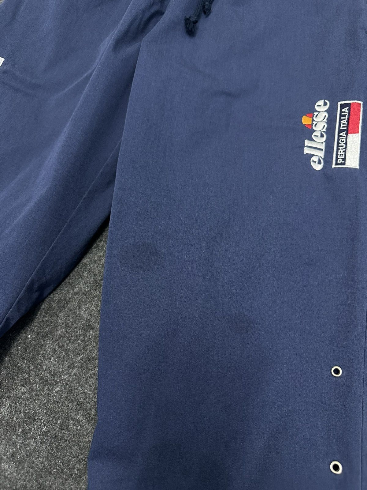 Ellesse × Vintage Vintage Ellesse Italia Nylon Track Pant Size 28-30 F53 Size US 30 / EU 46 - 8 Thumbnail