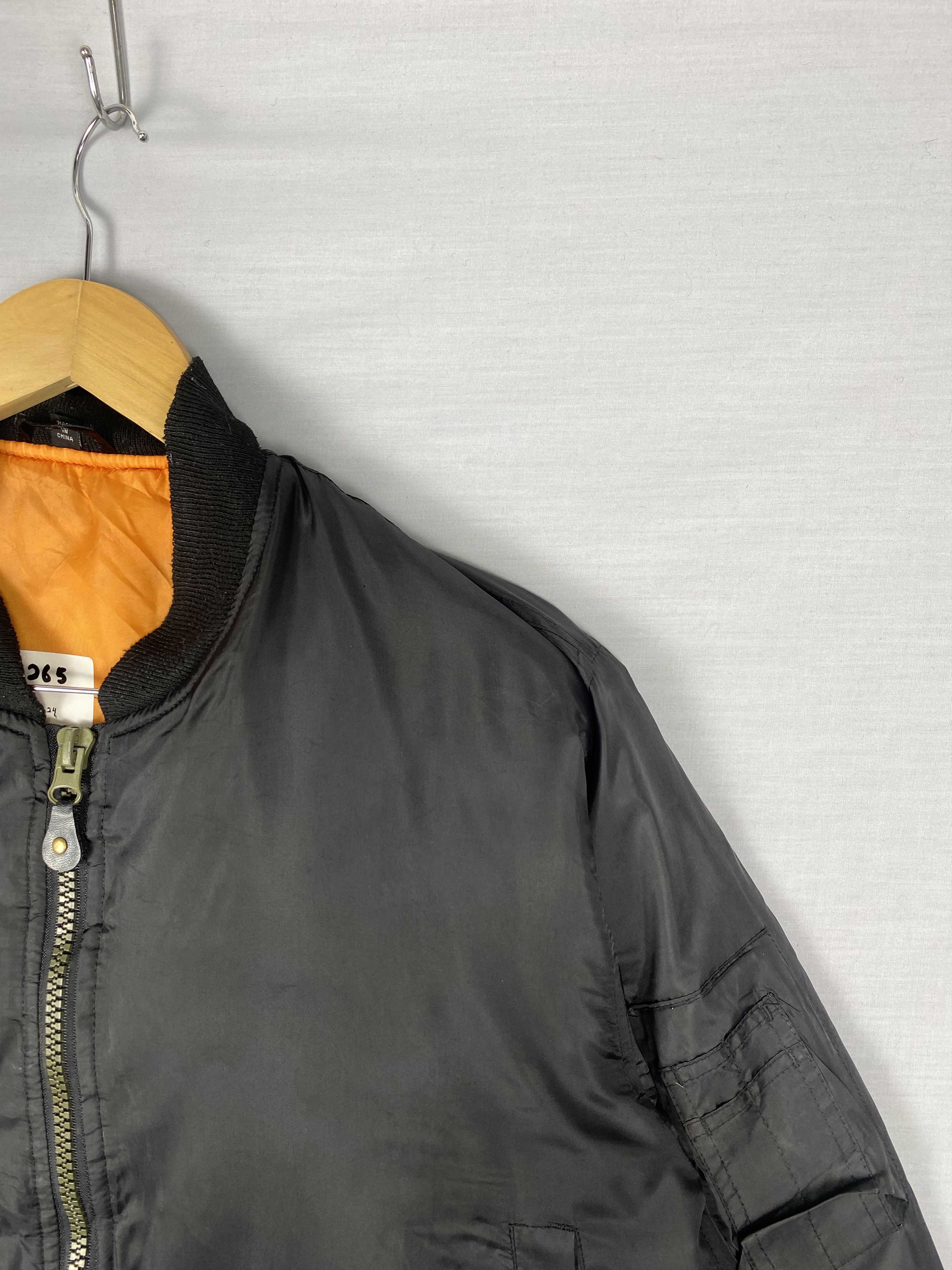 Japanese Brand Vintage Japanese Brand MA-1 Style Bomber Jacket Size US L / EU 52-54 / 3 - 6 Thumbnail