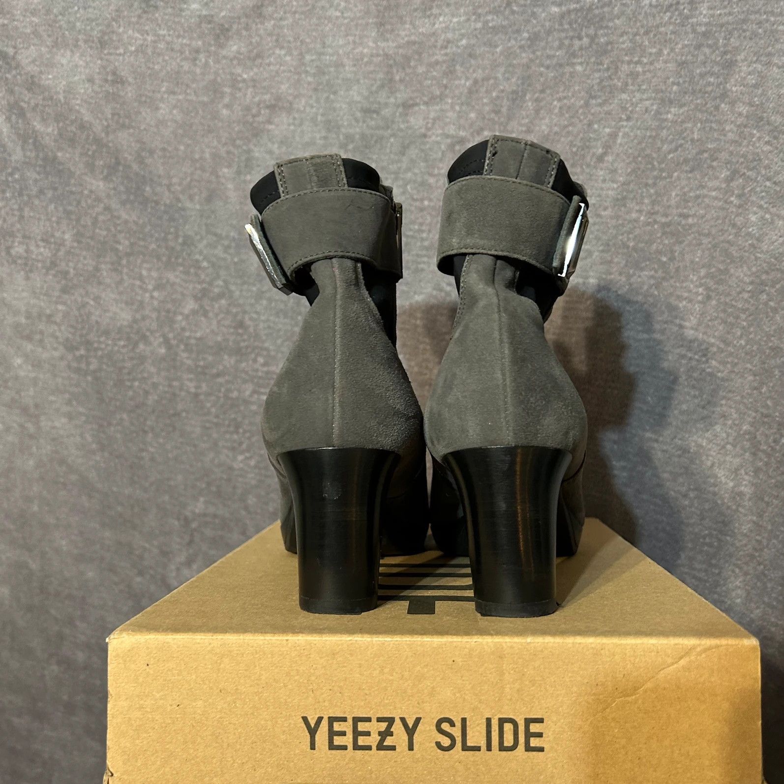 Aquatalia × Designer Aquantalia grey boots heels with zipper on side Size US 10.5 / IT 40.5 - 4 Thumbnail