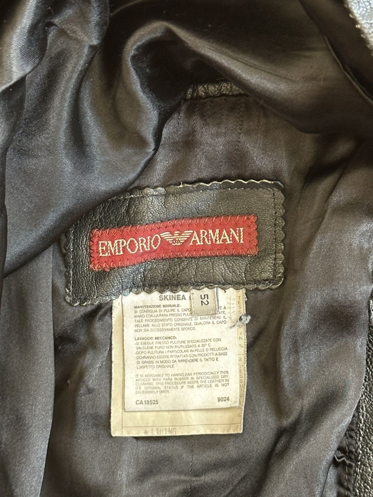 Emporio Armani Emporio Armani Vintage 80s Cropped Buckel Leather Jacket Size US M / EU 48-50 / 2 - 6 Thumbnail