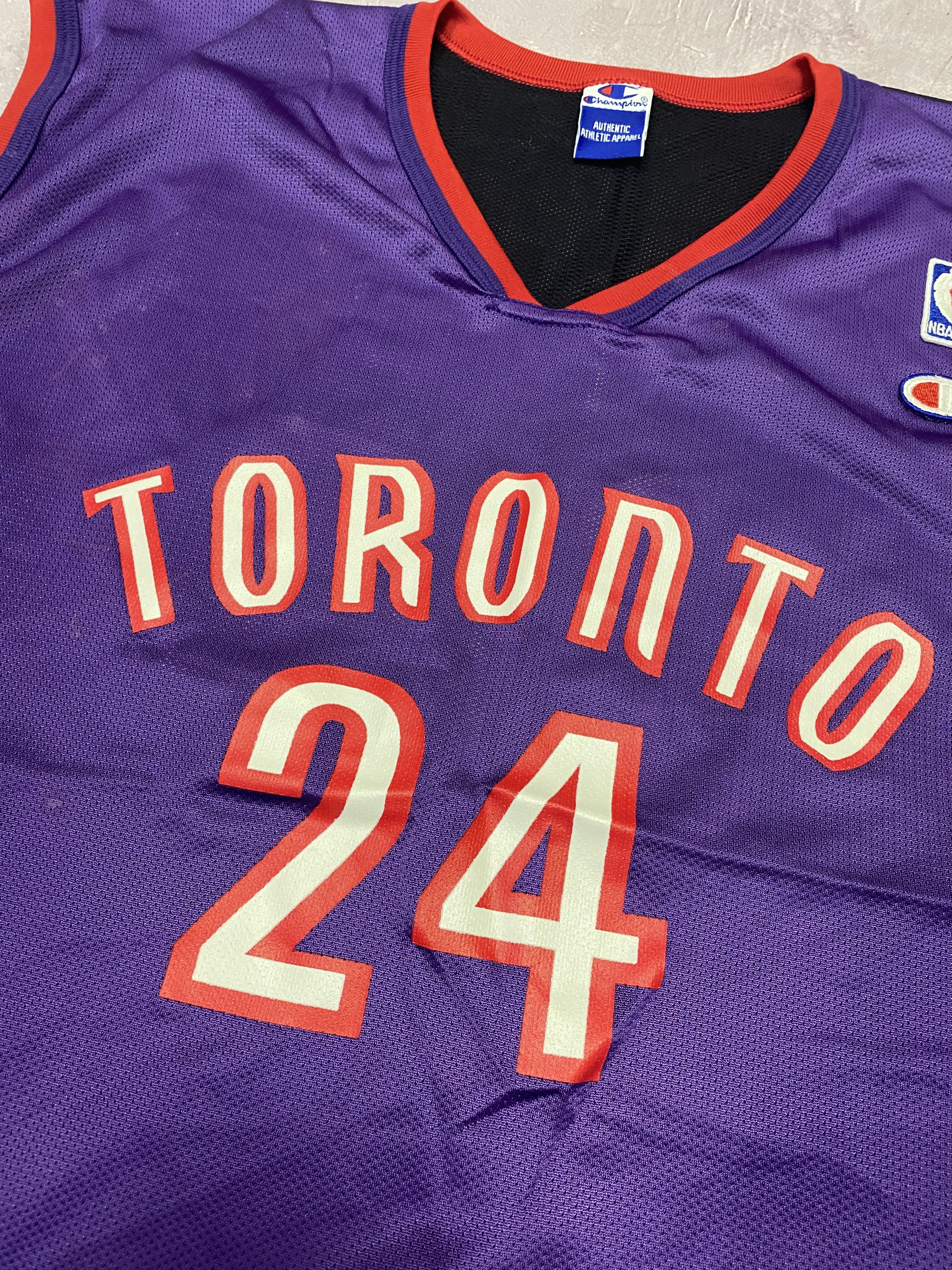 Champion Vintage Champion Toronto Raptors Jersey Size US L / EU 52-54 / 3 - 4 Thumbnail