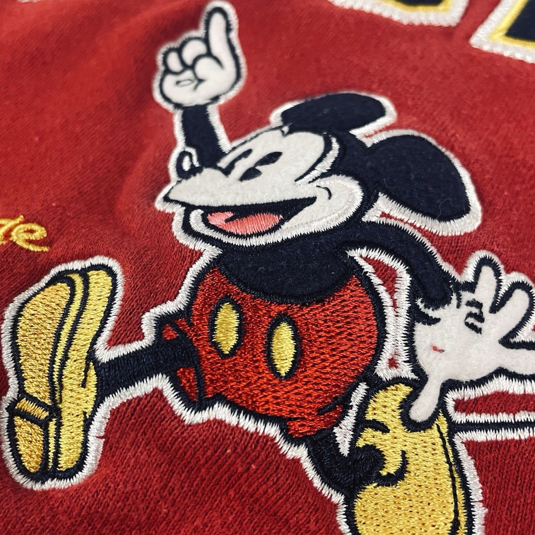 Disney VINTAGE Disney Mickey Mouse Sweatshirt Adult XL Red Fleece Crewneck Cartoon R1 Size US XL / EU 56 / 4 - 2 Thumbnail