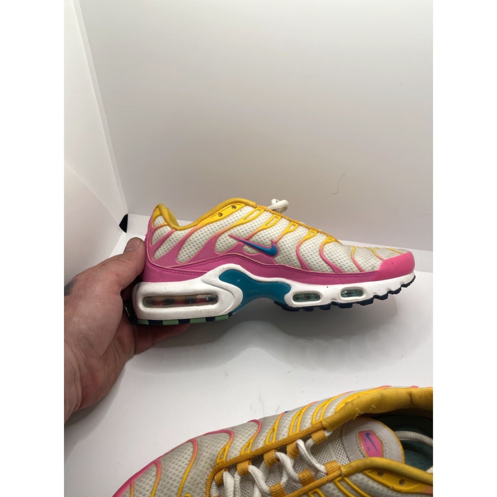 Nike VINTAGE Nike Air Max Plus White/Pink Tropical Twist CJ9922-100 Women's Vapormax Size US 5 / IT 35 - 8 Thumbnail