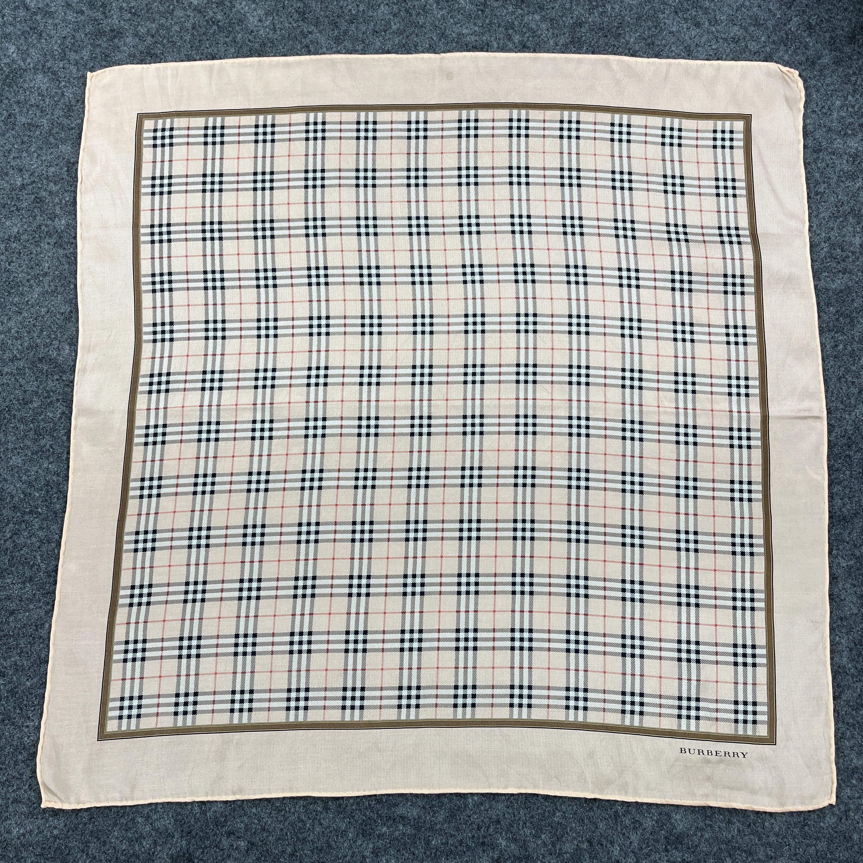 Burberry Burberry Handkerchief / Bandana / Neckerchief B999 Size ONE SIZE - 1 Thumbnail