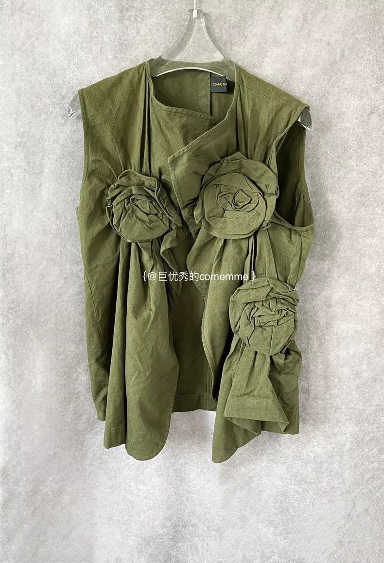 Comme des Garcons Comme Des Garcons size 均码 Rose pleated waistcoat vest top Size M / US 6-8 / IT 42-44 - 4 Thumbnail