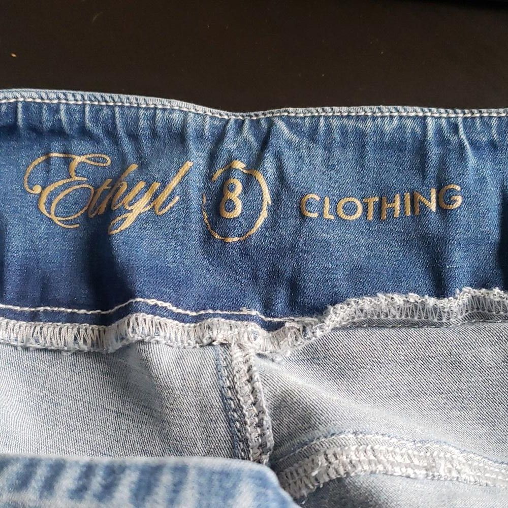Designer CT1482 Ethyl No Button Studded Straight Jean Size 30" / US 8 / IT 44 - 6 Thumbnail