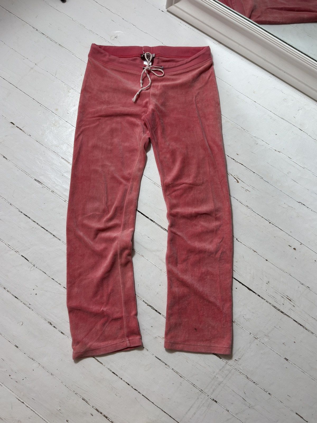 Juicy Couture VINTAGE VELOUR JUICY COUTURE 2000s PINK PANTS Size 30" / US 8 / IT 44 - 1 Thumbnail