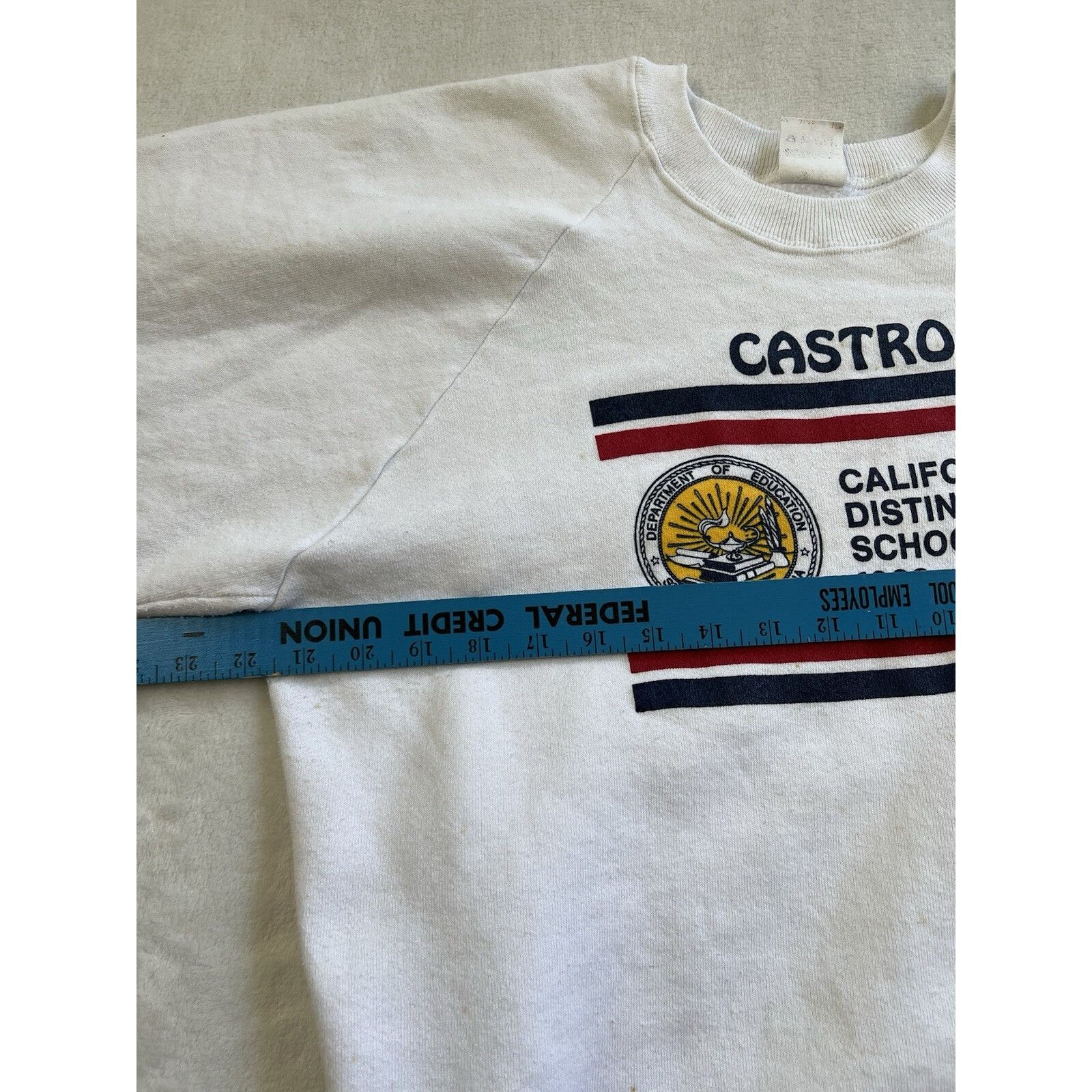 Other Vintage Castro Valley California School District Crewneck Sw Size US XL / EU 56 / 4 - 6 Thumbnail