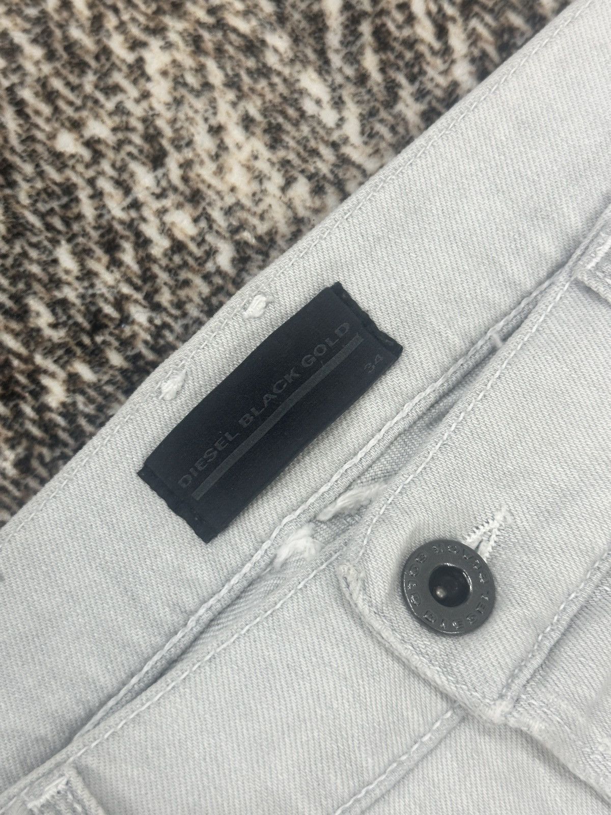 Diesel × If Six Was Nine × Le Grande Bleu (L.G.B.) Distressed Rare Design Diesel Denim Jeans Size US 36 / EU 52 - 3 Thumbnail