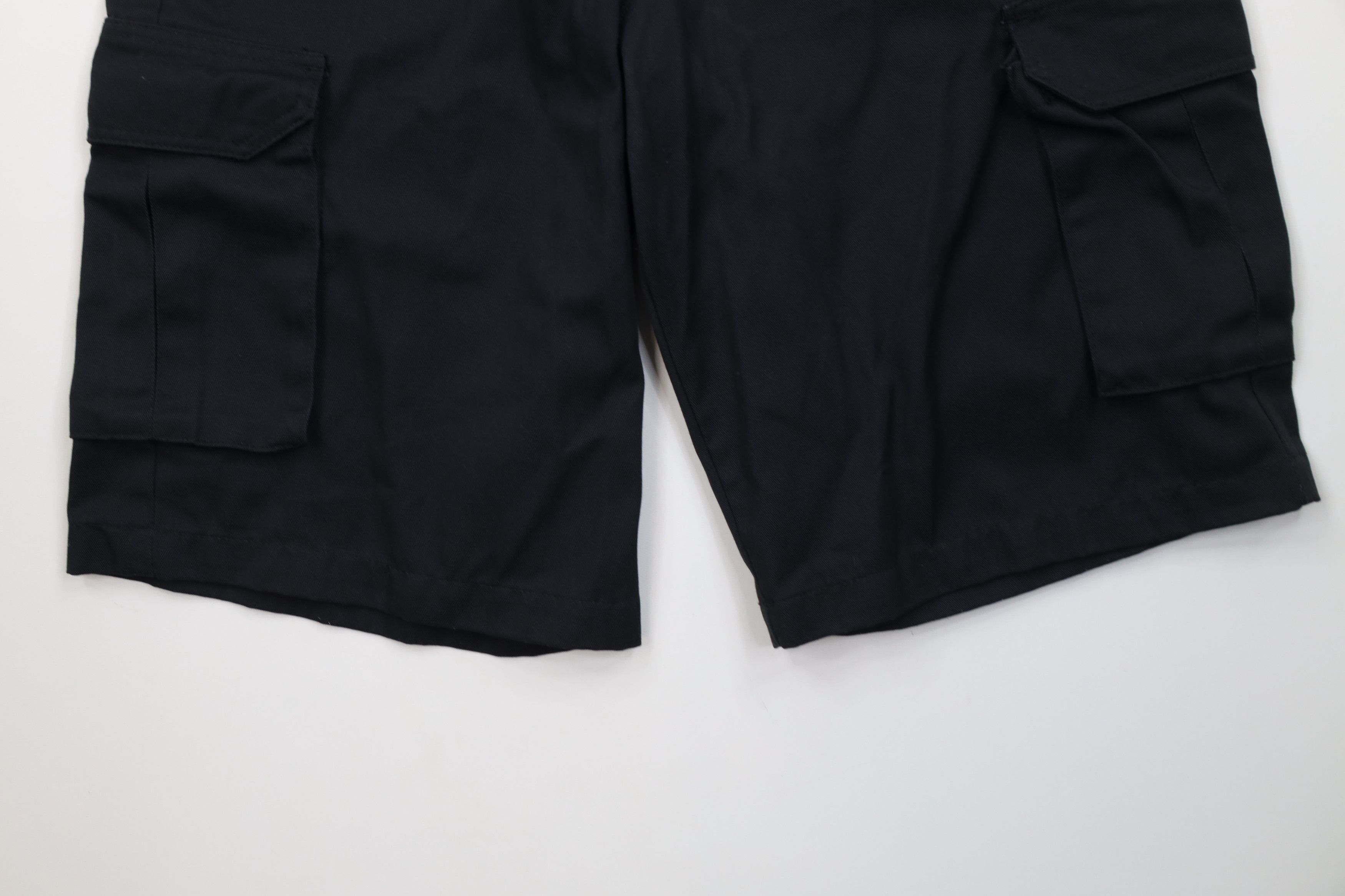 Dickies Vintage Y2K Dickies Loose Fit Cargo Shorts Black Workwear Size US 34 / EU 50 - 4 Thumbnail