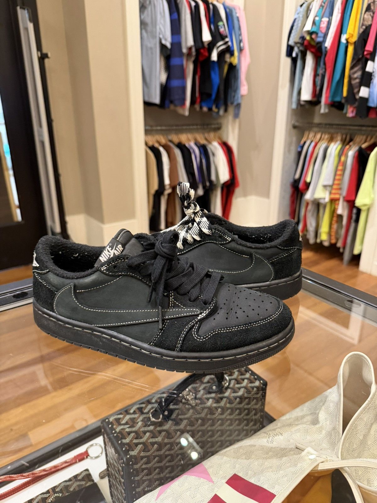 Jordan Brand × Travis Scott Travis Scott x Jordan 1 Retro Low OG SP ‘Black Phantom Size US 9 / EU 42 - 1 Thumbnail