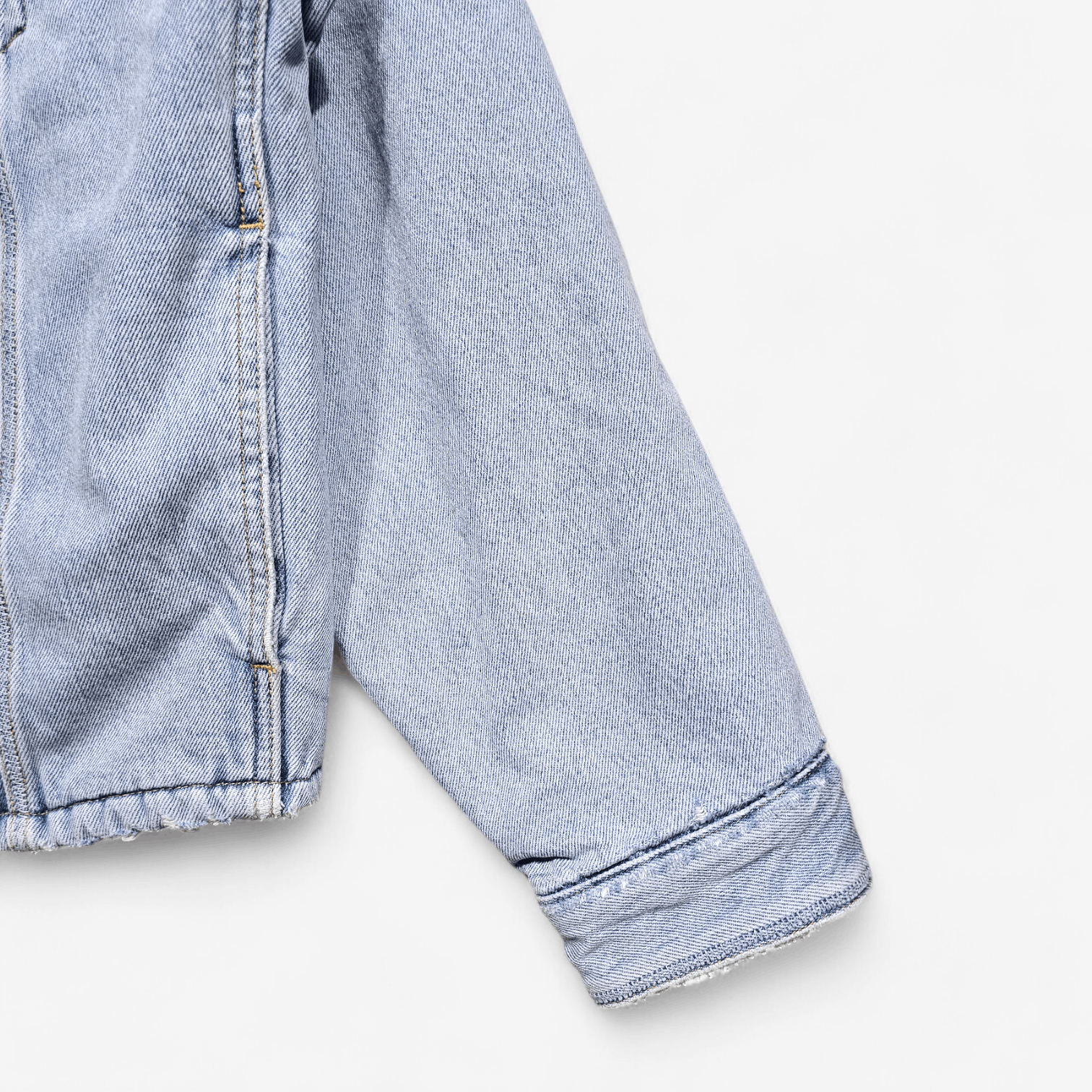 ERL × Levi's NWT Levi's x ERL Denim Sherpa Trucker Jacket Size L Size US L / EU 52-54 / 3 - 4 Thumbnail