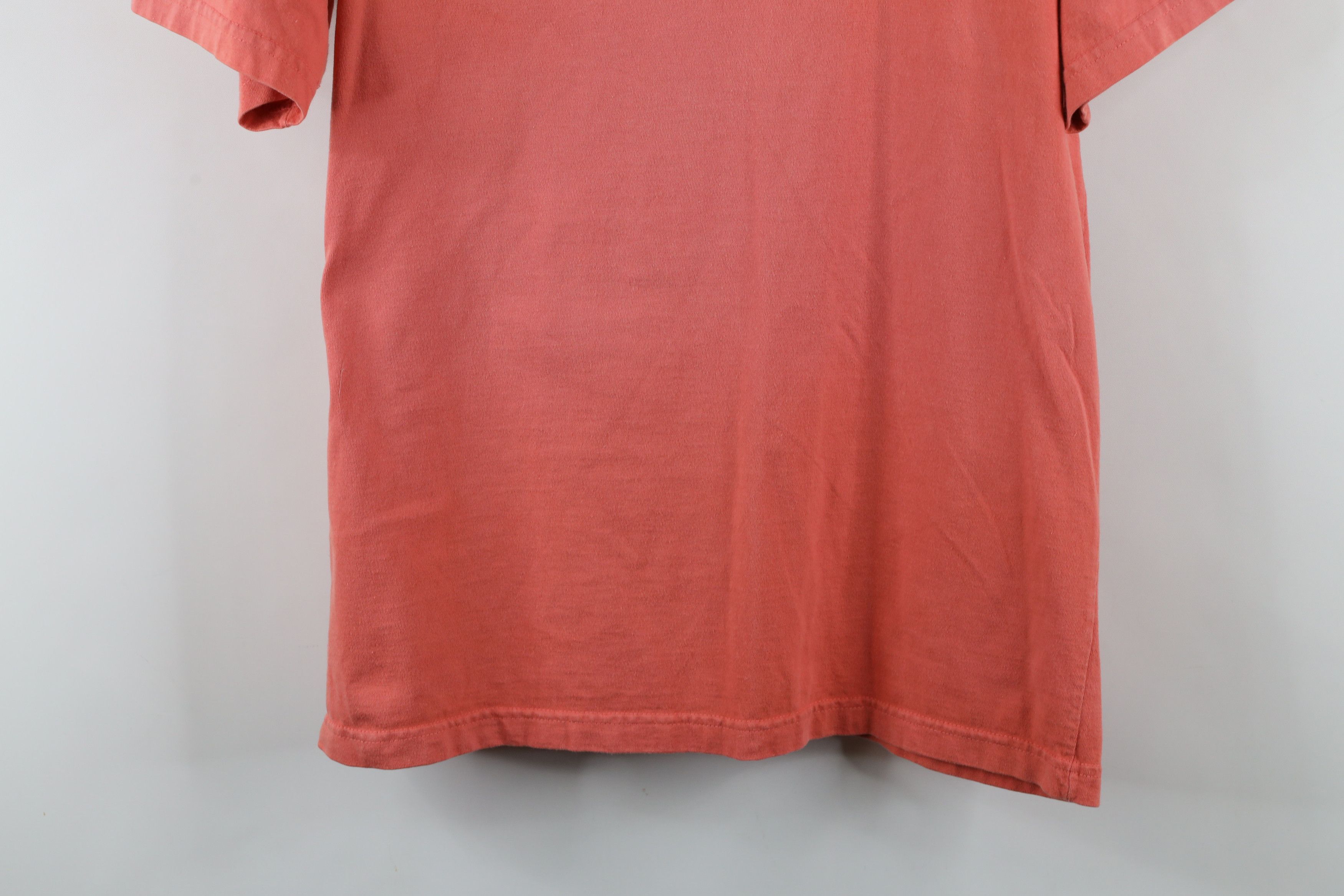 Tommy Bahama × Vintage Vintage Tommy Bahama Estates Spell Out Beach House T-Shirt Size US M / EU 48-50 / 2 - 3 Thumbnail