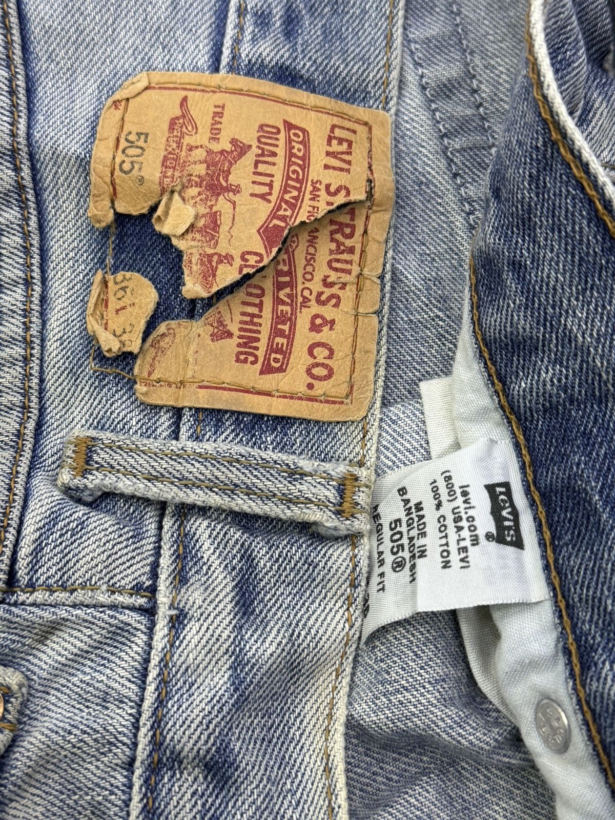 Levi's × Levi's Vintage Clothing × Vintage Levis 505 Y2K Distressed Light Blue Washed Denim Pants W36 Size US 36 / EU 52 - 6 Thumbnail