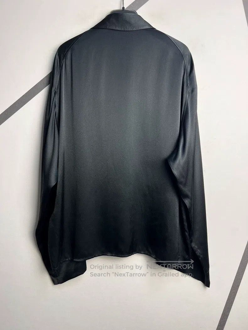 Saint Laurent Paris Saint Laurent Paris Black Deep V-neck Silk Shirt Size XS / US 0-2 / IT 36-38 - 2 Thumbnail