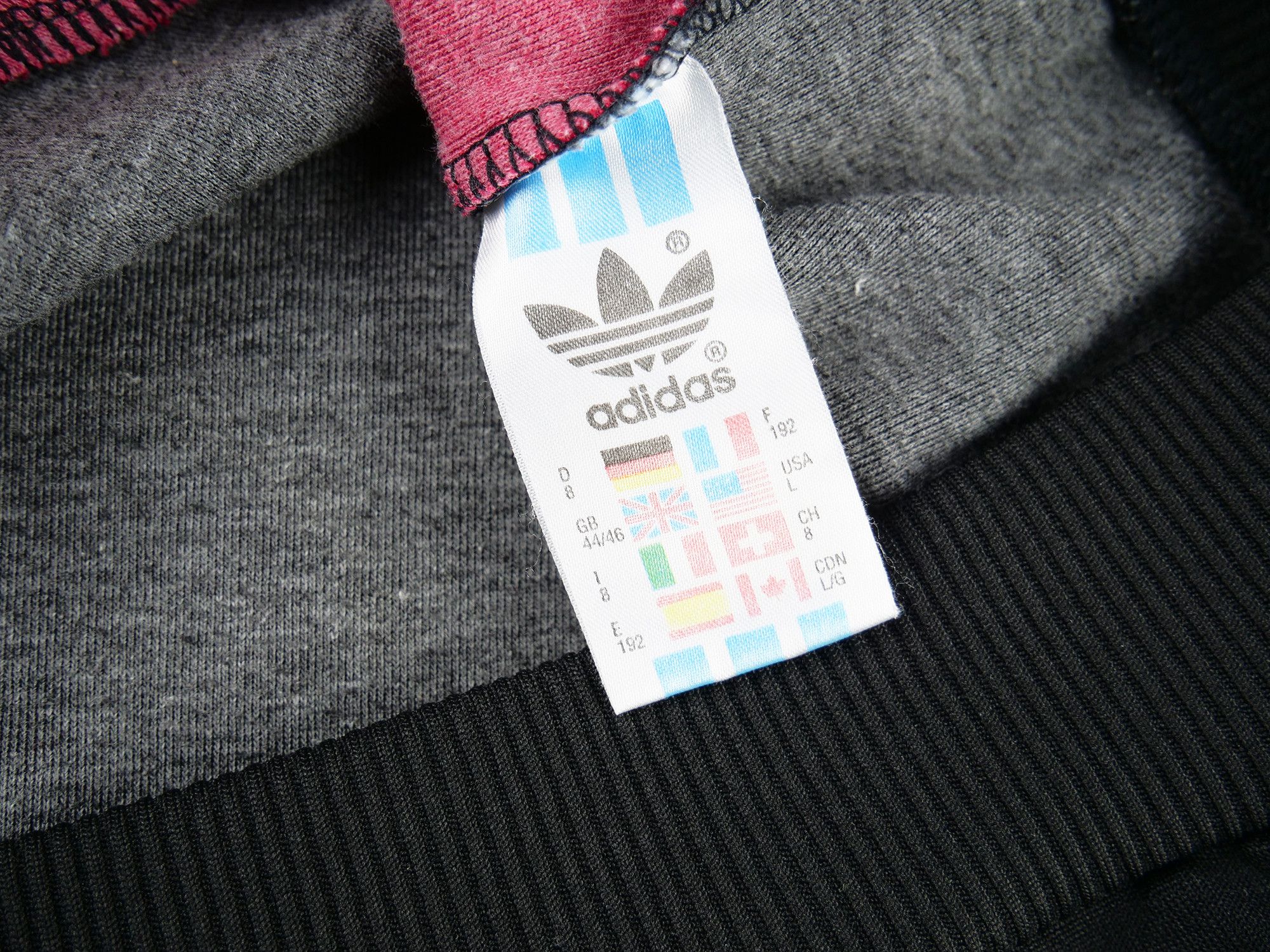 Adidas Adidas vintage sweatshirt Size US L / EU 52-54 / 3 - 6 Thumbnail