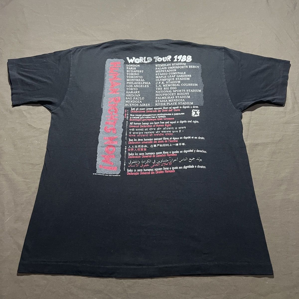 Vintage Vintage 80s Reebok Human Rights Tour Tee graphic streetwear Size US XL / EU 56 / 4 - 5 Thumbnail