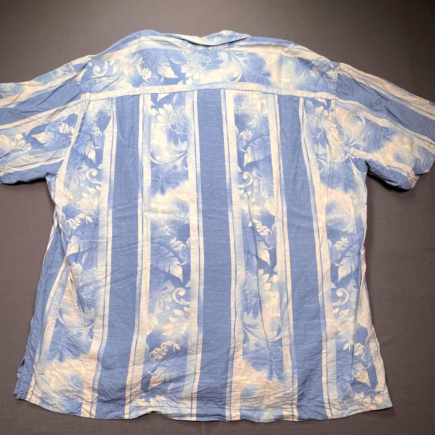 Tommy Bahama Tommy Bahama Shirt Mens 2XL Blue Silk Hawaiian Aloha Short Sleeve Button Up Size US XXL / EU 58 / 5 - 6 Thumbnail