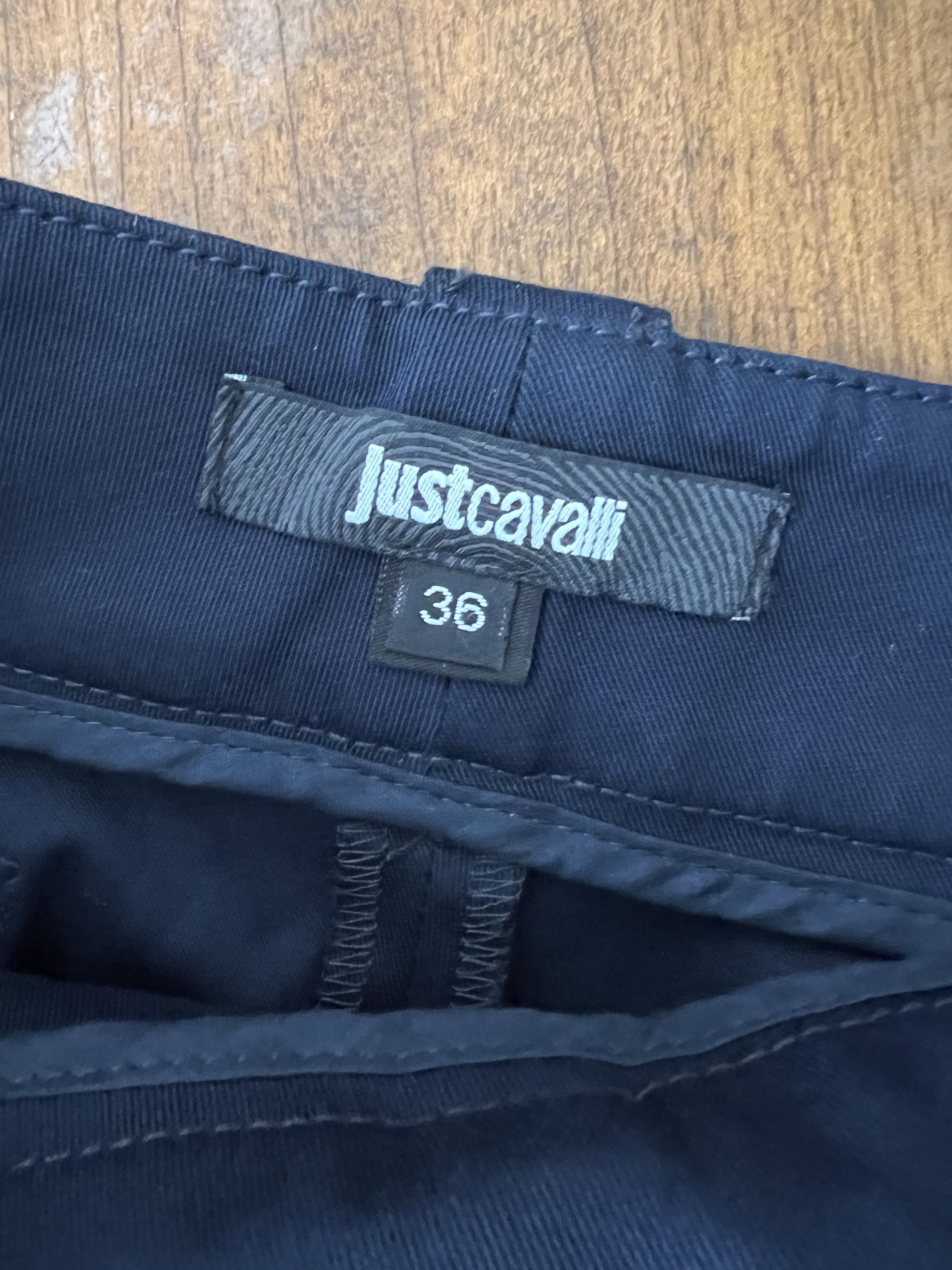 Roberto Cavalli S/S 2013 Just Cavalli Belted Button Pants Size 25" / US 0 / IT 36 - 7 Thumbnail