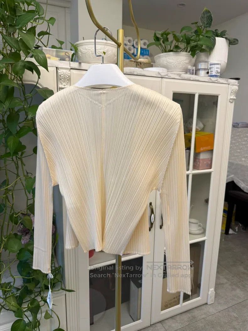 Issey Miyake Issey Miyake Iridescent Beige Cardigan Size L / US 10 / IT 46 - 8 Thumbnail
