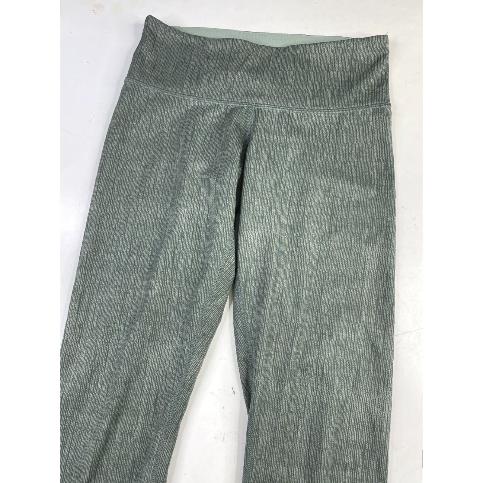 Lululemon Lululemon Wunder Under Pants Leggings Green Size 4 Nulu Nylon Lycra Inseam 30.5 in Regular Women Busy Activewear Casual Workwear Size 27" / US 4 / IT 40 - 3 Thumbnail