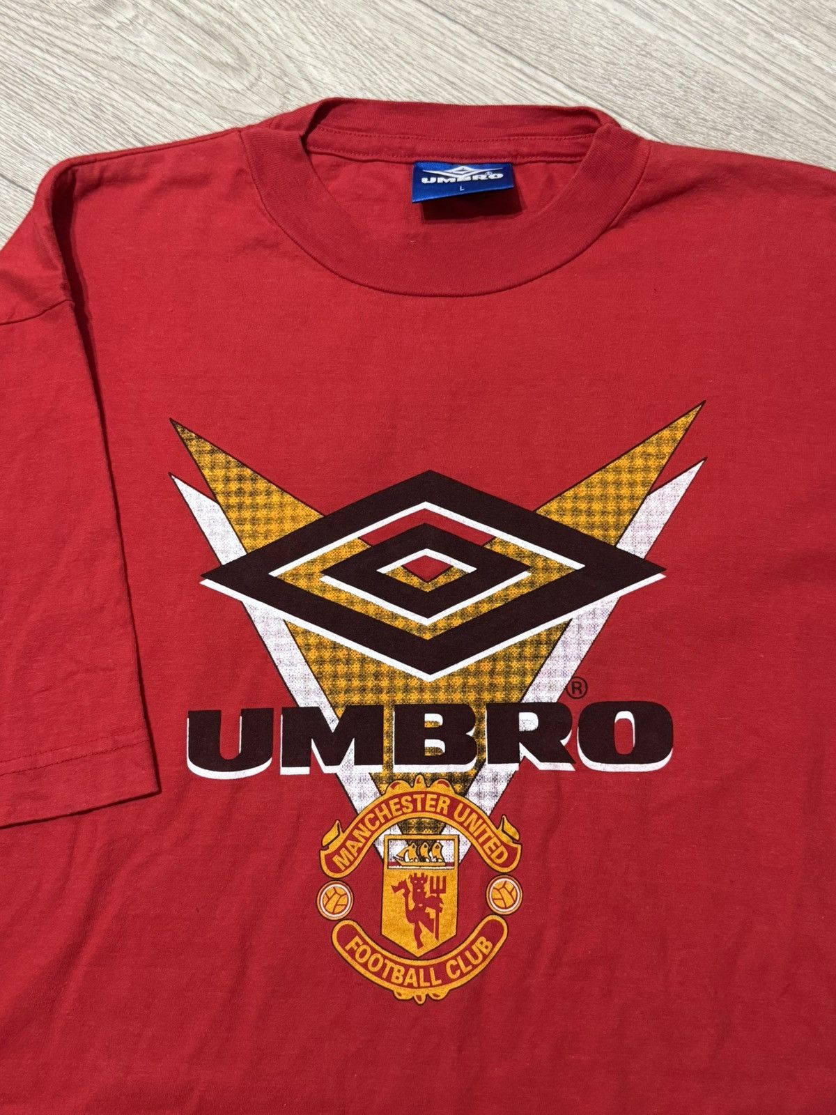 Umbro 🔷Vintage Umbro Manchester United Sharp Big Logo T-shirt 90s🔷 Size US L / EU 52-54 / 3 - 3 Thumbnail