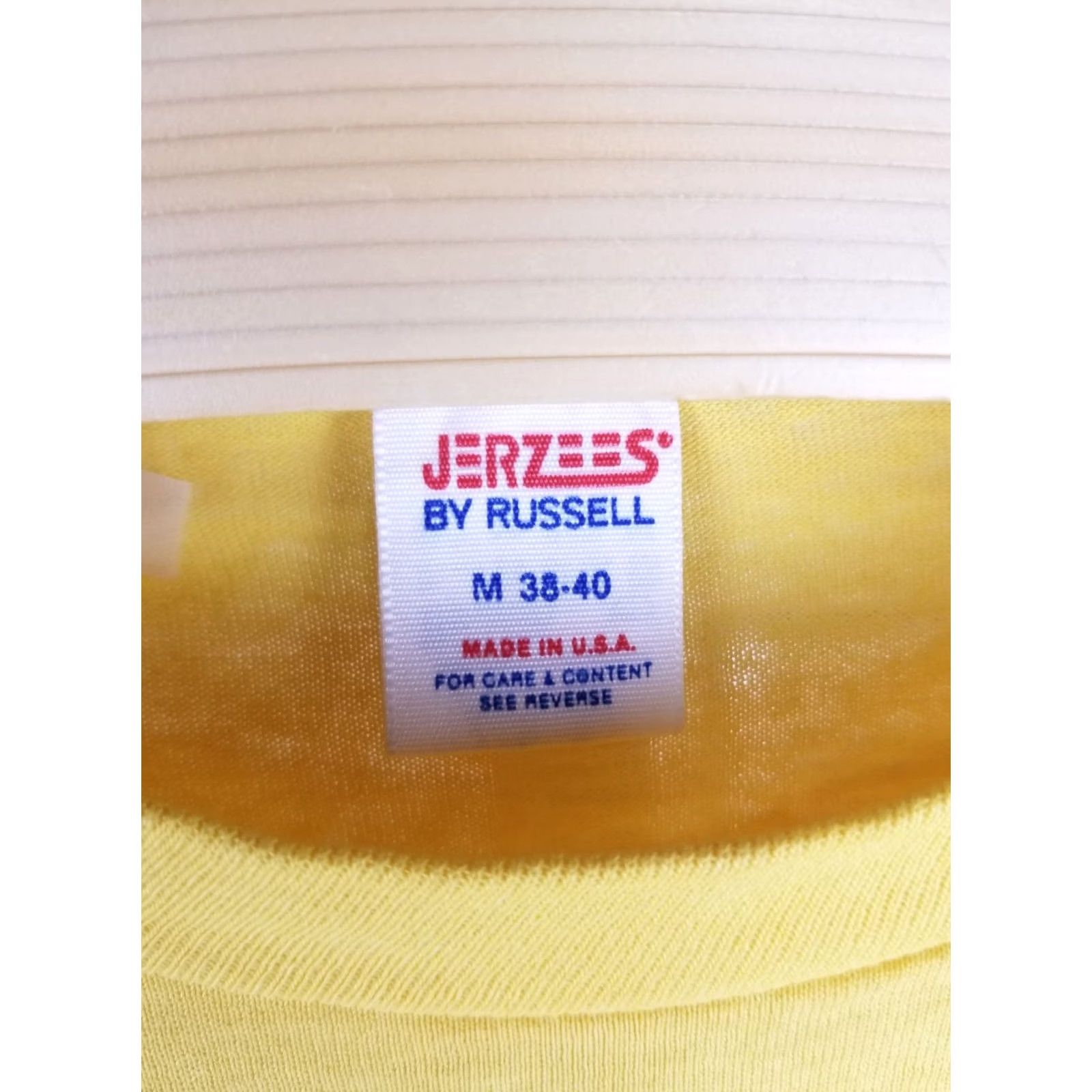 Jerzees VINTAGE 1992 JERZEES T-SHIRT Yellow SZ M DEER 2 SIDE PRINT SINGLE STITCH Mens Size US M / EU 48-50 / 2 - 6 Thumbnail