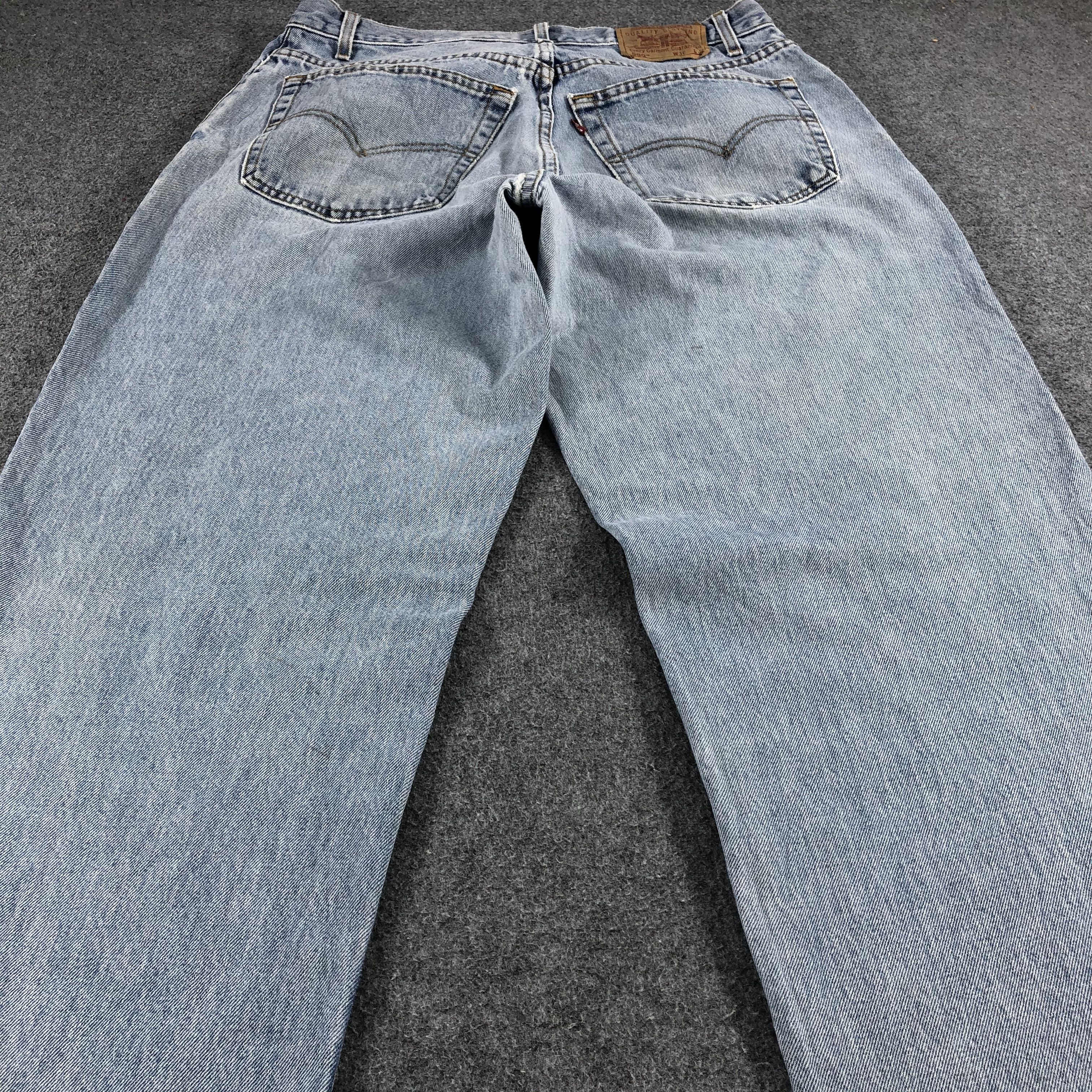 Levi's Vintage 90s Light Wash Levis 560 Jeans-J1239 Size US 35 - 4 Thumbnail