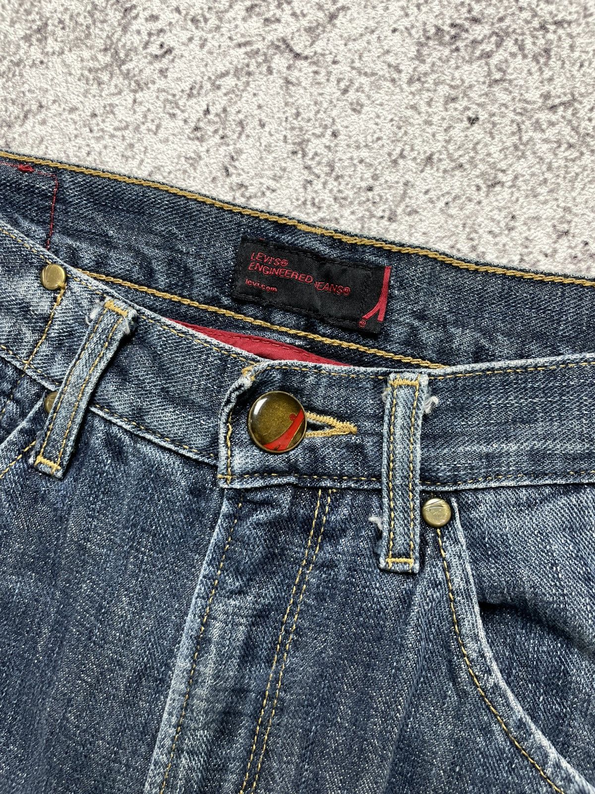 Levi's Vintage Levis Engineered Twisted Jeans Size US 31 - 3 Thumbnail