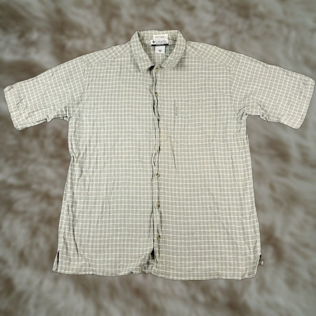 Vintage VINTAGE Columbia Men's Shirt Short Sleeve Casual Button Up Green Plaid 90s Size US L / EU 52-54 / 3 - 1 Thumbnail