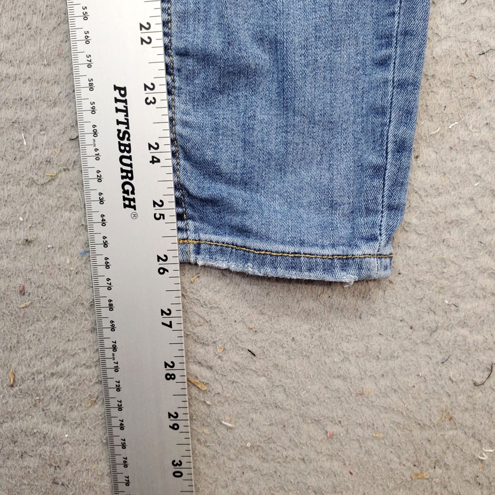 Free People Free People Jeans Womens Size 26 Blue Denim Skinny Distressed 5 Pocket Design Jeans Mens Womens Girls Size 26" / US 2 / IT 38 - 4 Thumbnail