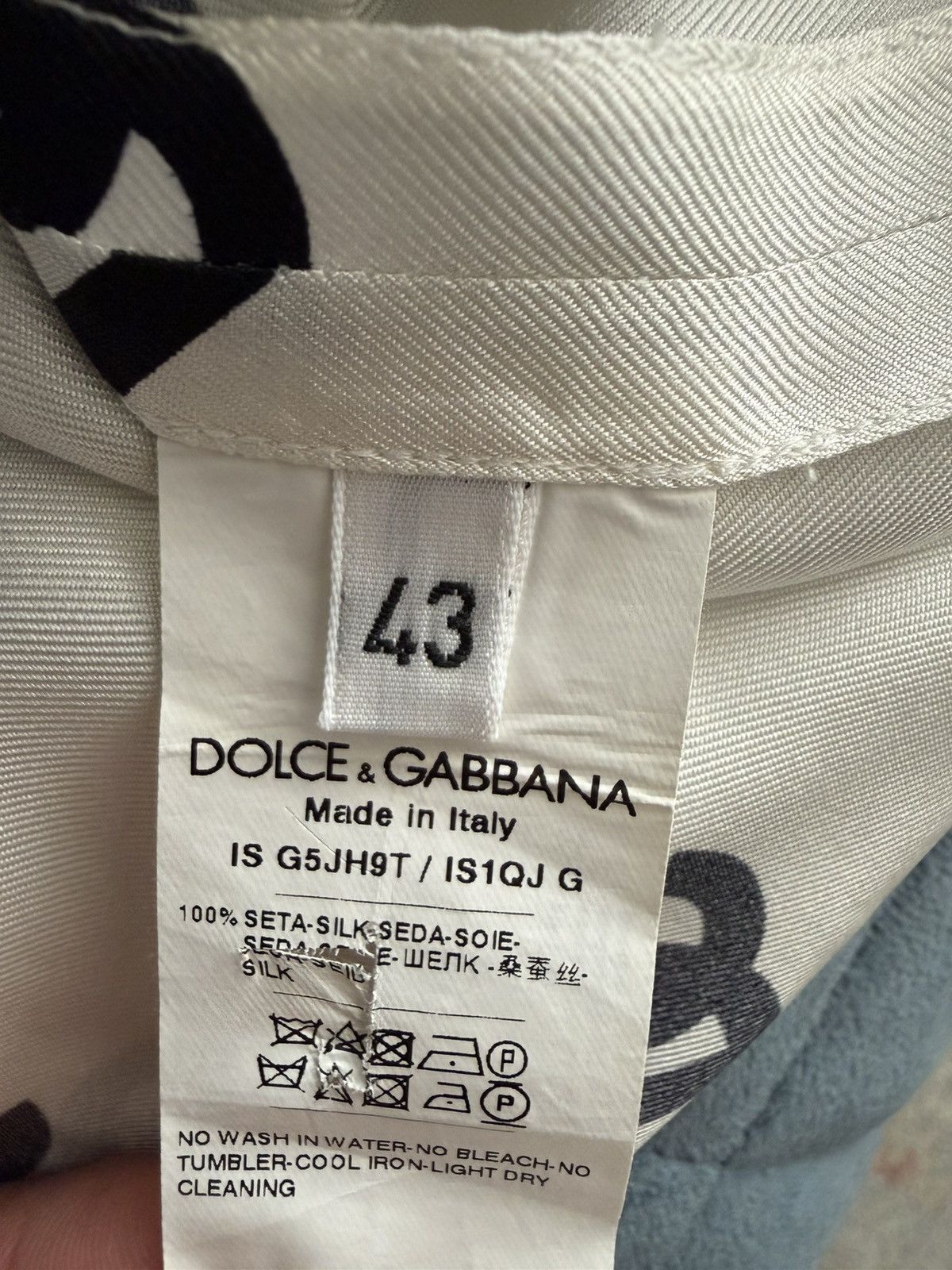 Dolce & Gabbana Dolce Gabana shirt with DG logo print Size US M / EU 48-50 / 2 - 3 Thumbnail