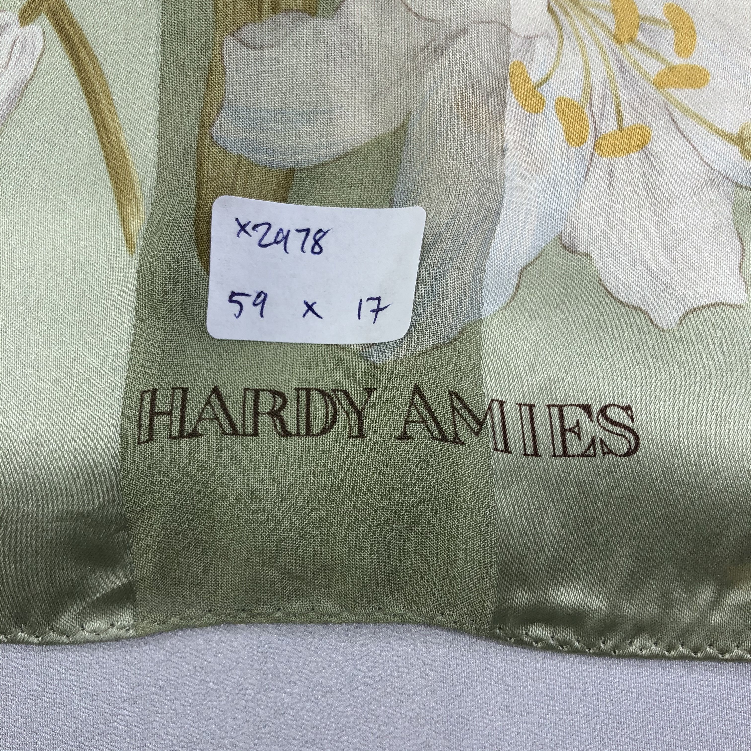 Hardy Amies × Vintage Vintage Hardy Amies Silk Scarf Size ONE SIZE - 7 Thumbnail