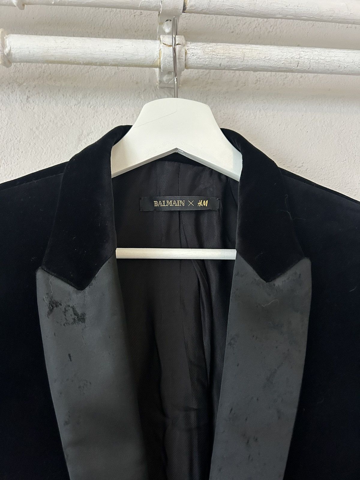 Balmain Balmain x H&M Velvet Blazer with Satin Lapel, Size 46 Size US S / EU 44-46 / 1 - 2 Thumbnail