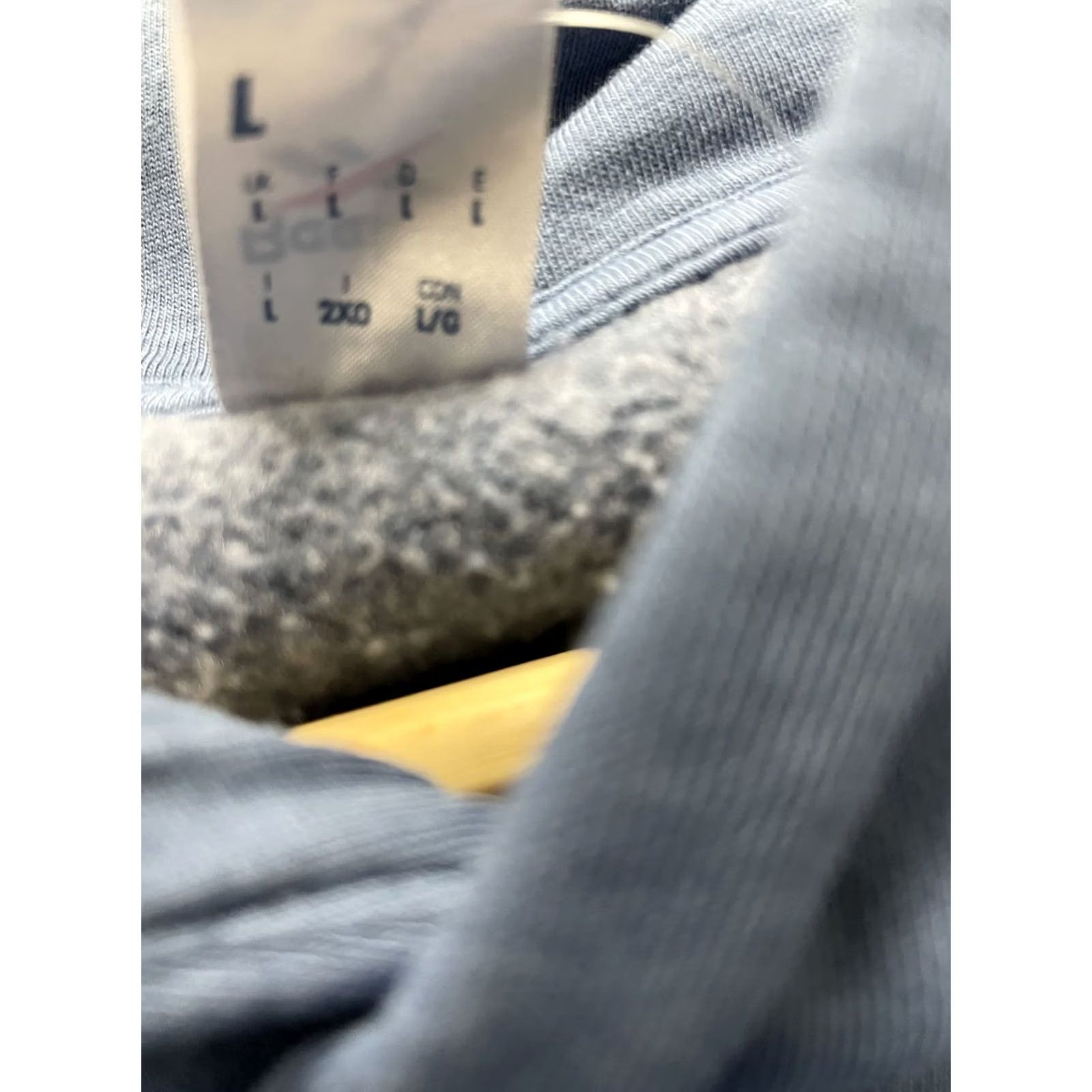 Reebok REEBOX HOODIE SWEATER PULLOVER BLUE LARGE MEN Oversized Long Sleeve Pullover Sweatshirt Size US L / EU 52-54 / 3 - 6 Thumbnail