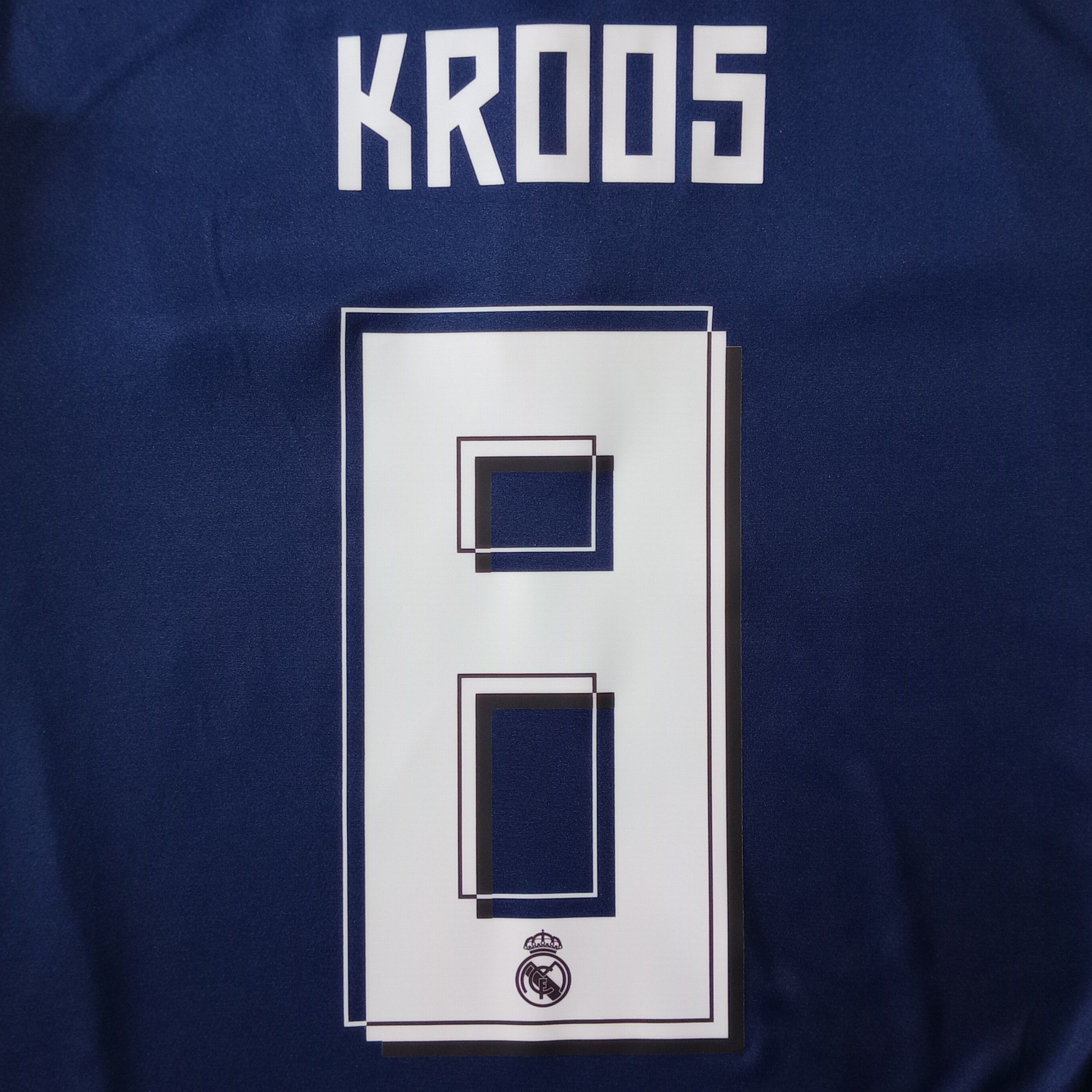 Adidas Real Madrid 2015-2016 Third Jersey Toni Kroos 8 Size US M / EU 48-50 / 2 - 4 Thumbnail