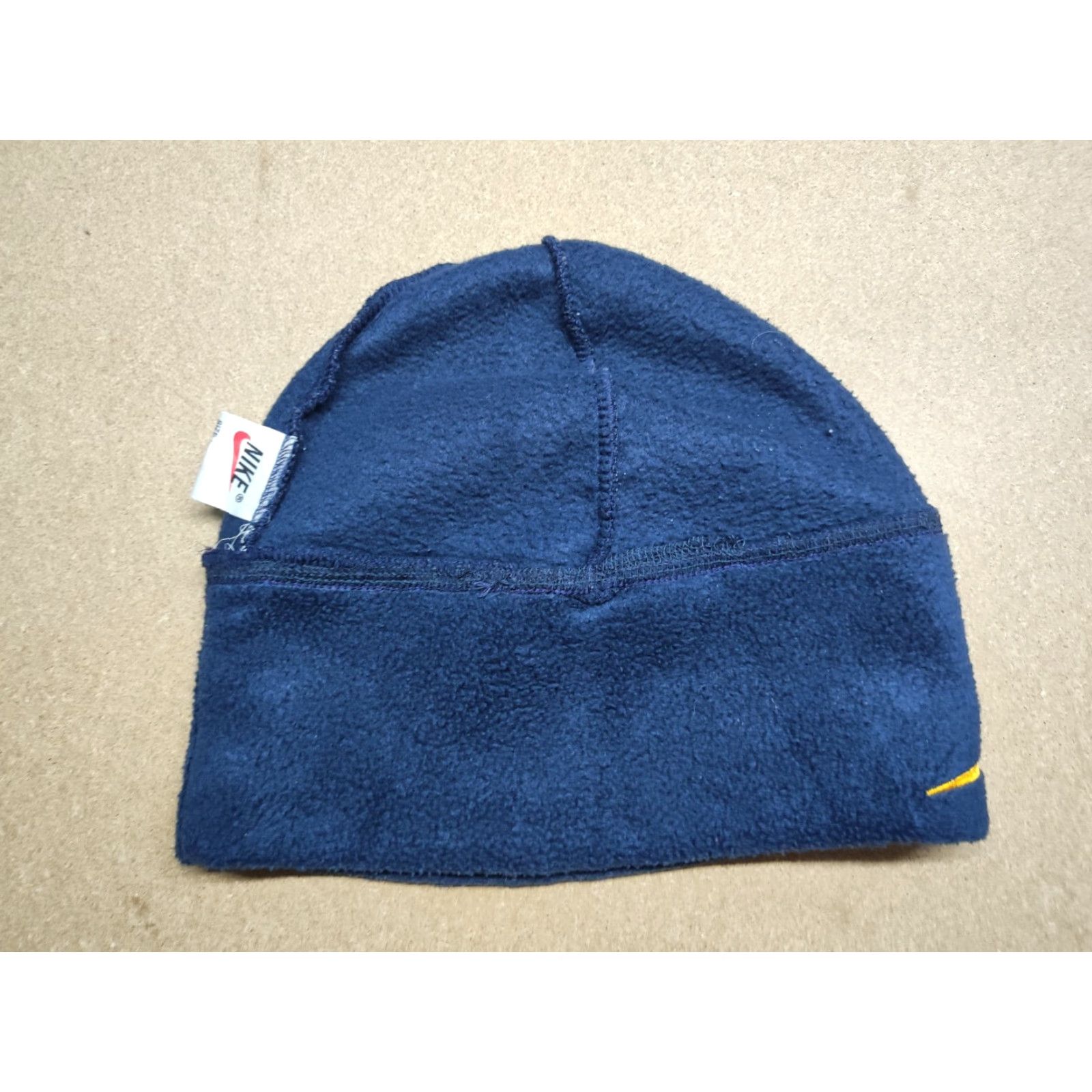 Nike VINTAGE Nike Beanie One Size Blue 90s Fleece Swoosh Hat Unisex Adults Men Women Size US M / EU 48-50 / 2 - 2 Thumbnail